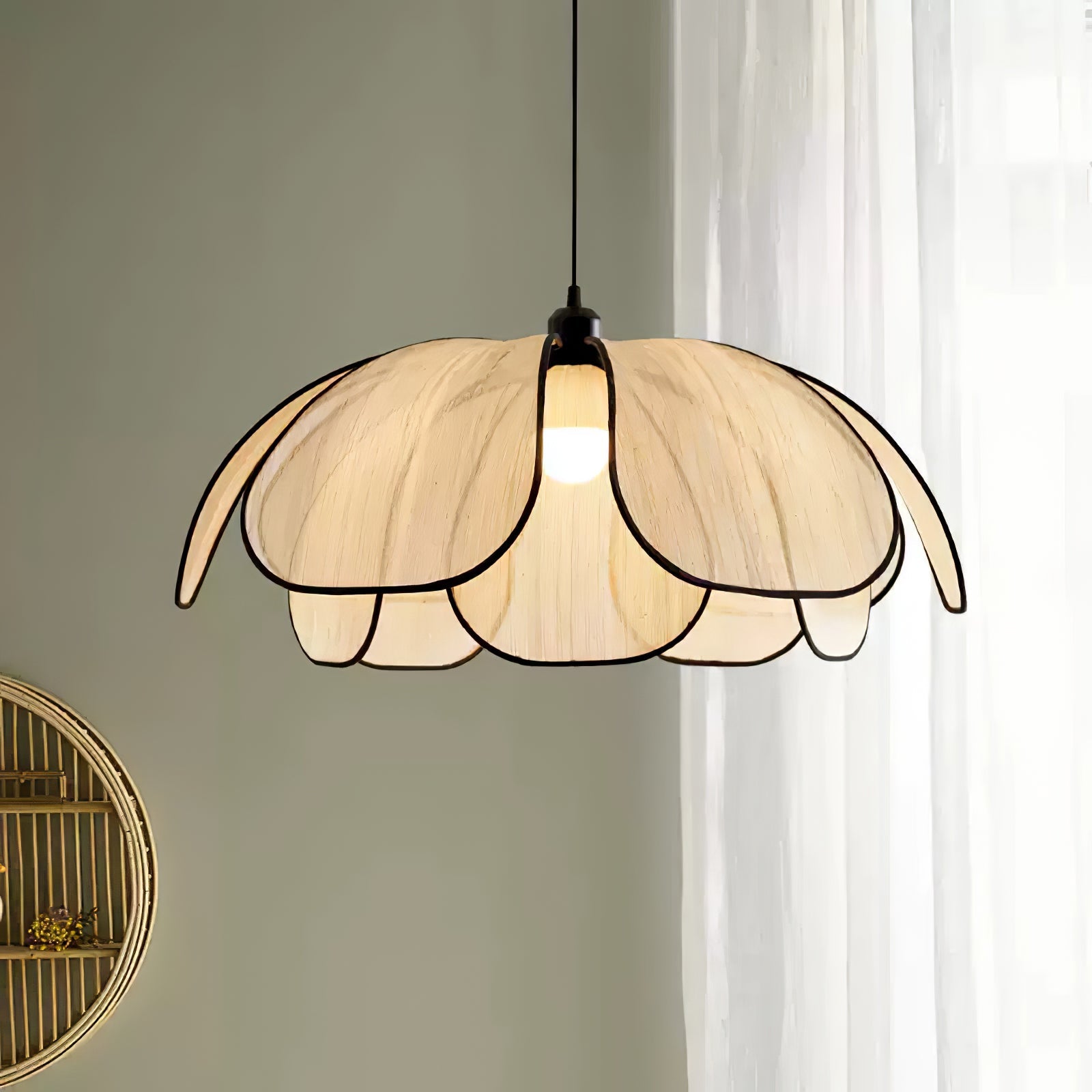 Blossom Leaf Pendant Lamp - Blowlighting