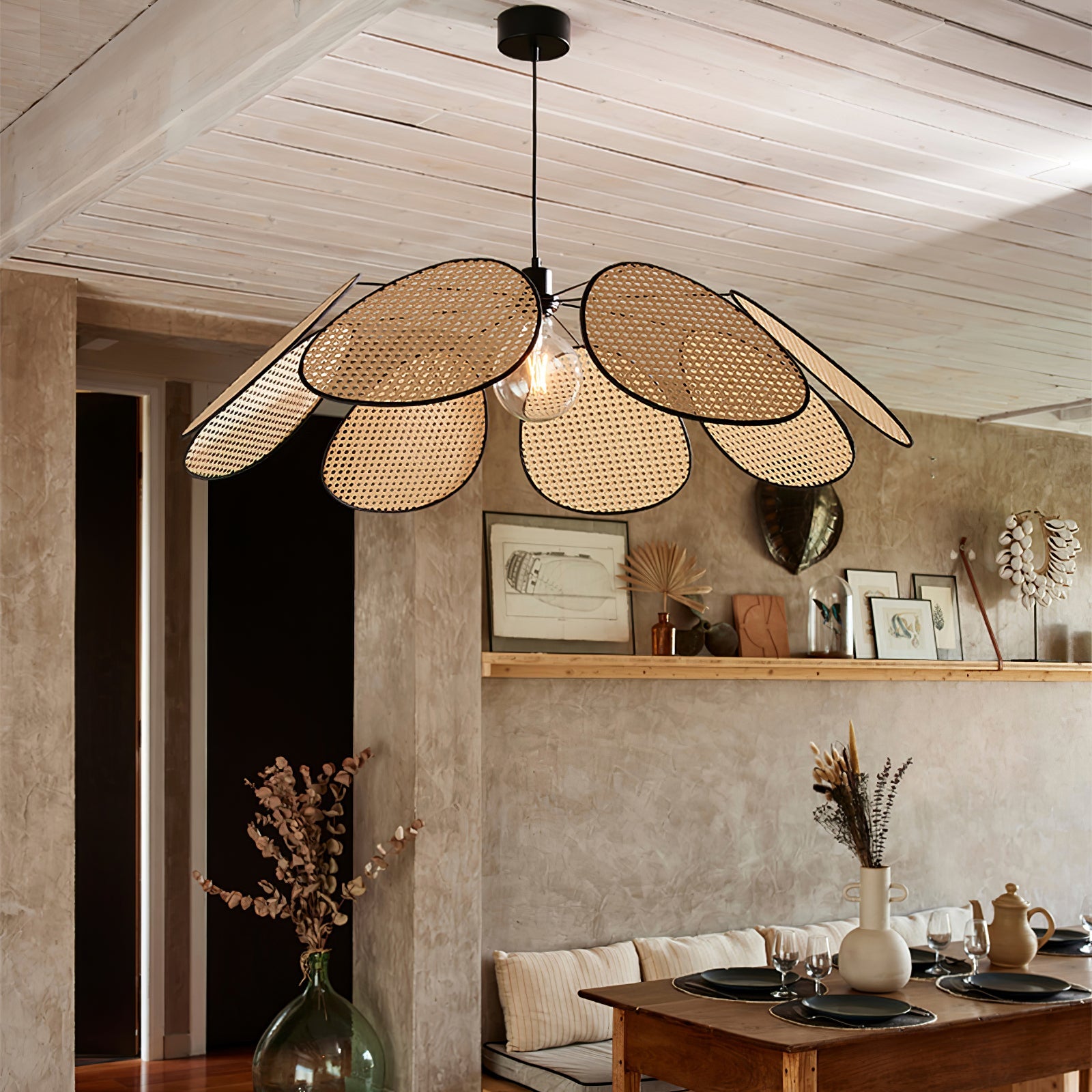 Blossom Petal Pendant Lamp - Blowlighting