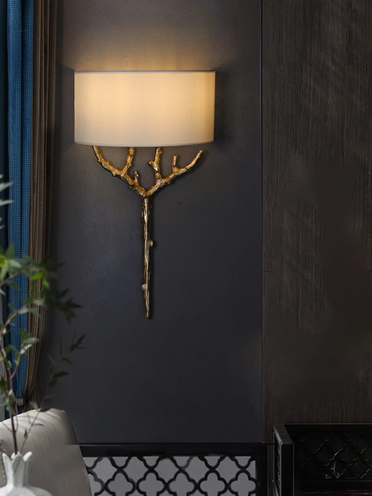 Ceryndir Antler Brass Wall Sconce - Blowlighting