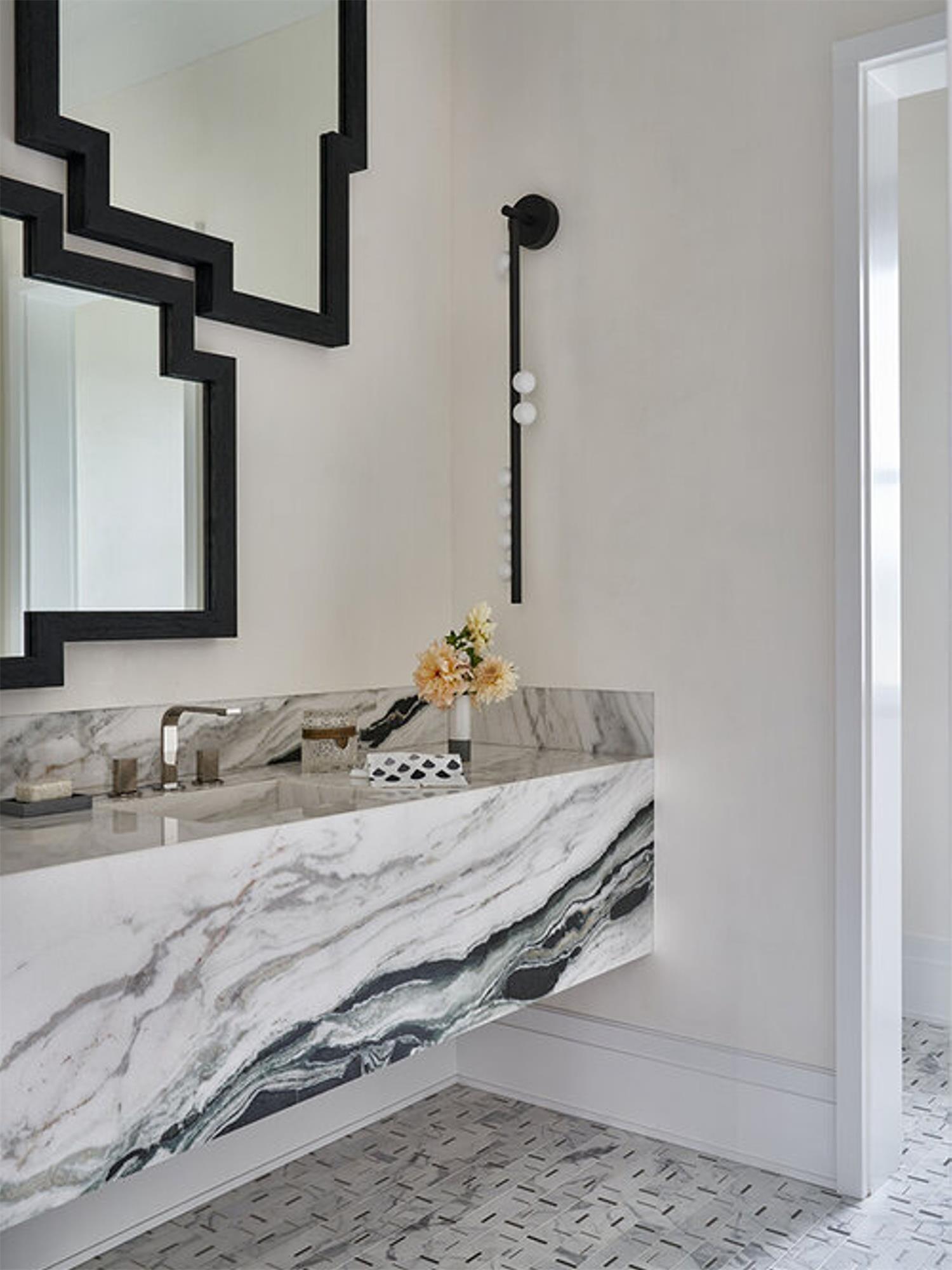 Brass Glass Tube Wall Lamp - Blowlighting