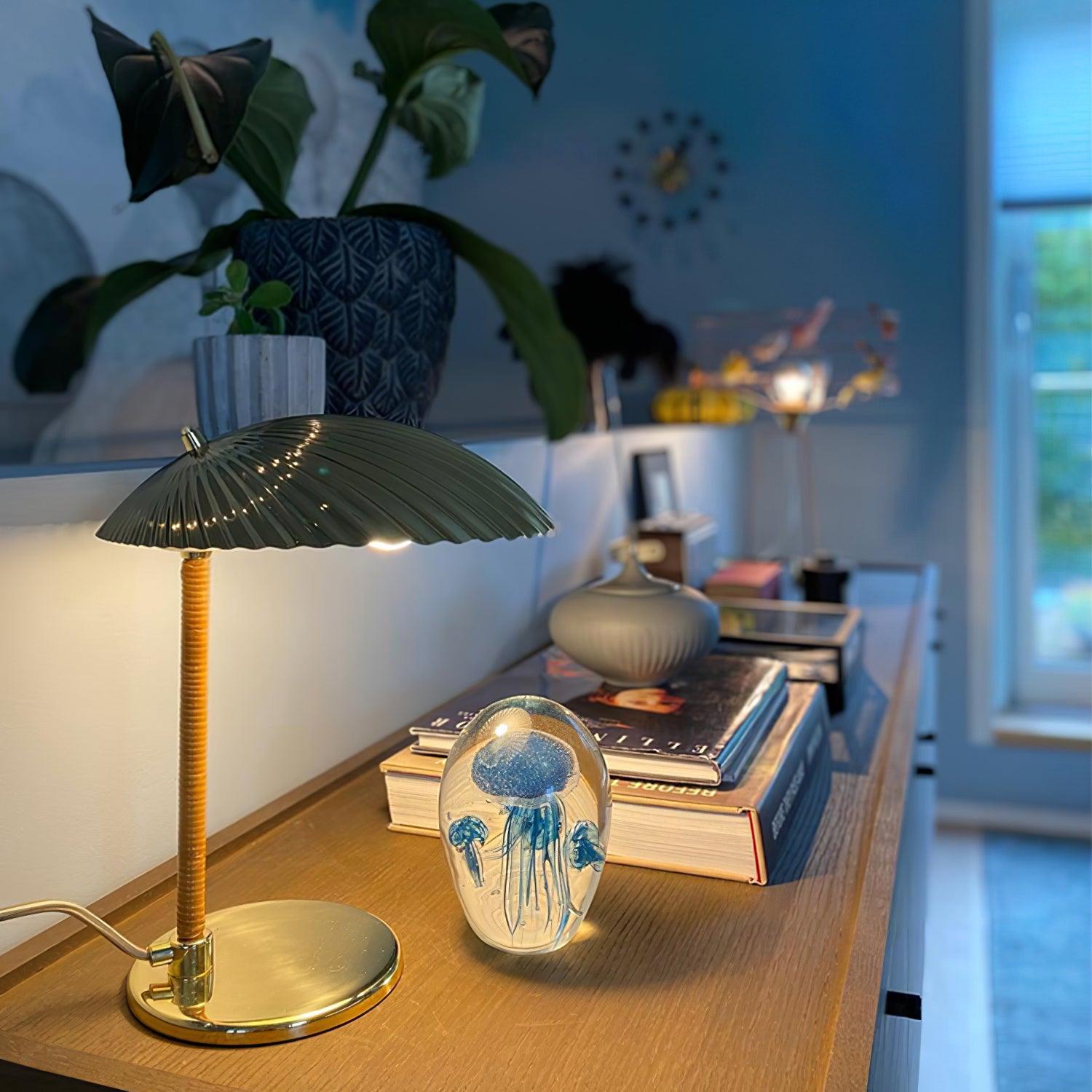 Brass Shell Table Lamp - Blowlighting