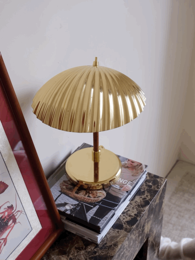 Brass Shell Table Lamp - Blowlighting