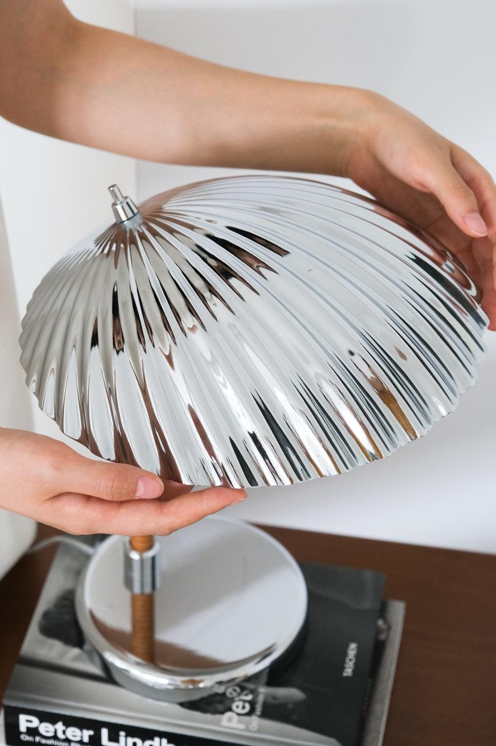 Brass Shell Table Lamp - Blowlighting