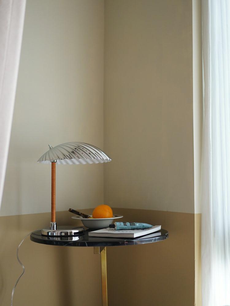 Brass Shell Table Lamp - Blowlighting