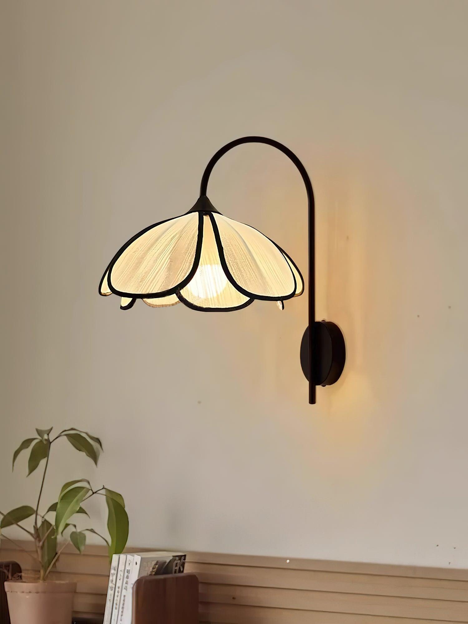Burnt Petal Wall Lamp - Blowlighting
