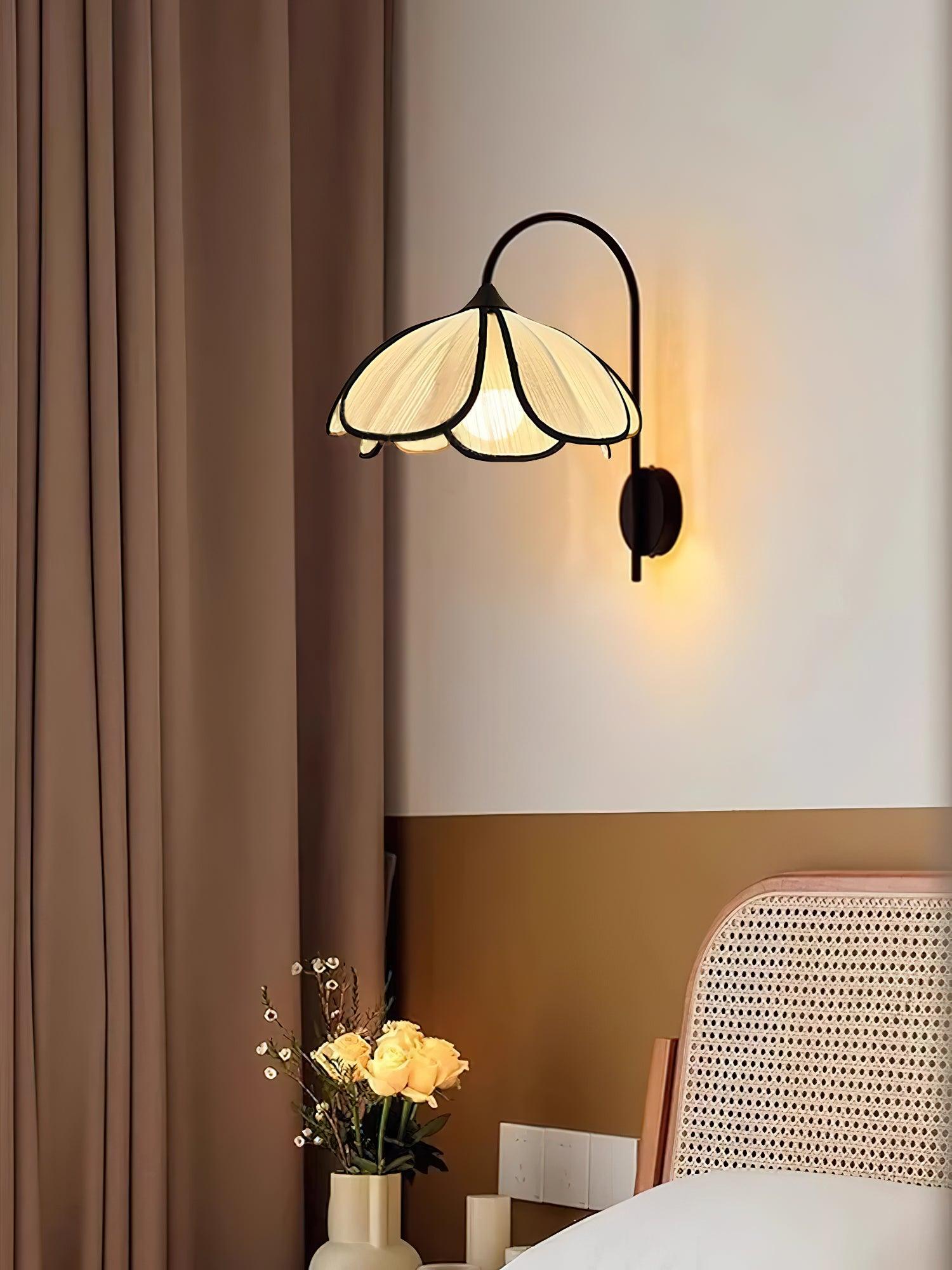 Burnt Petal Wall Lamp - Blowlighting