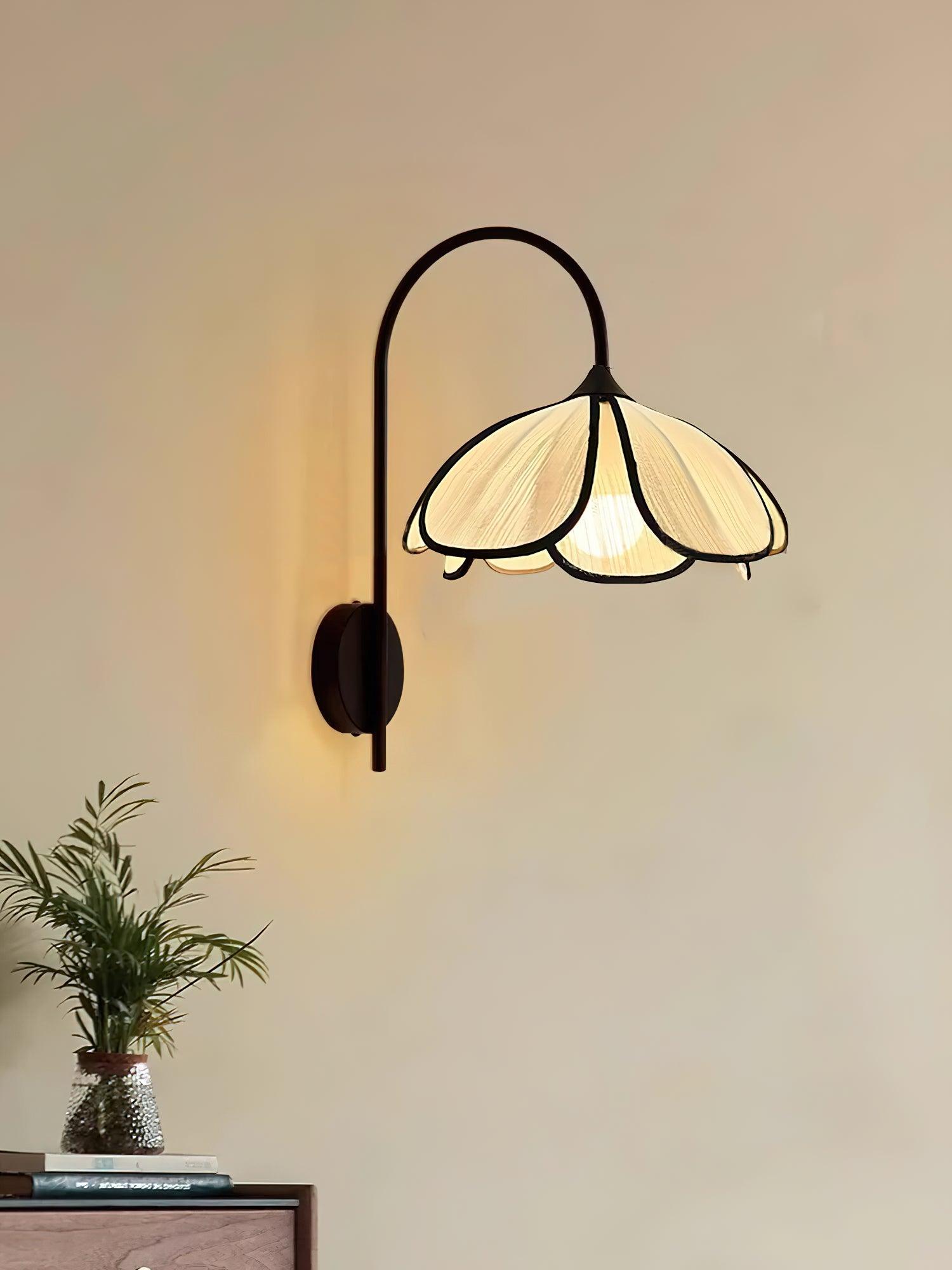 Burnt Petal Wall Lamp - Blowlighting