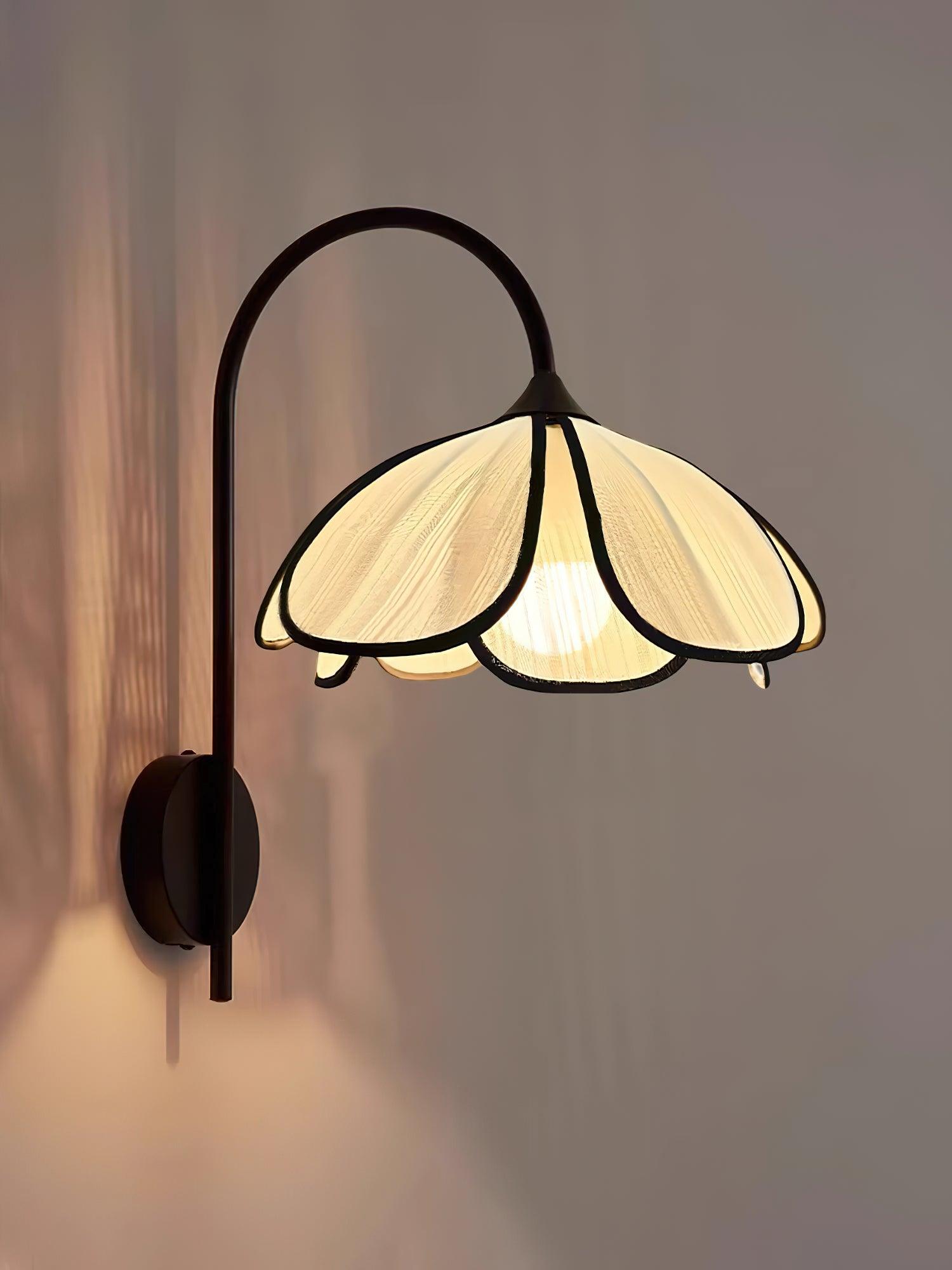 Burnt Petal Wall Lamp - Blowlighting