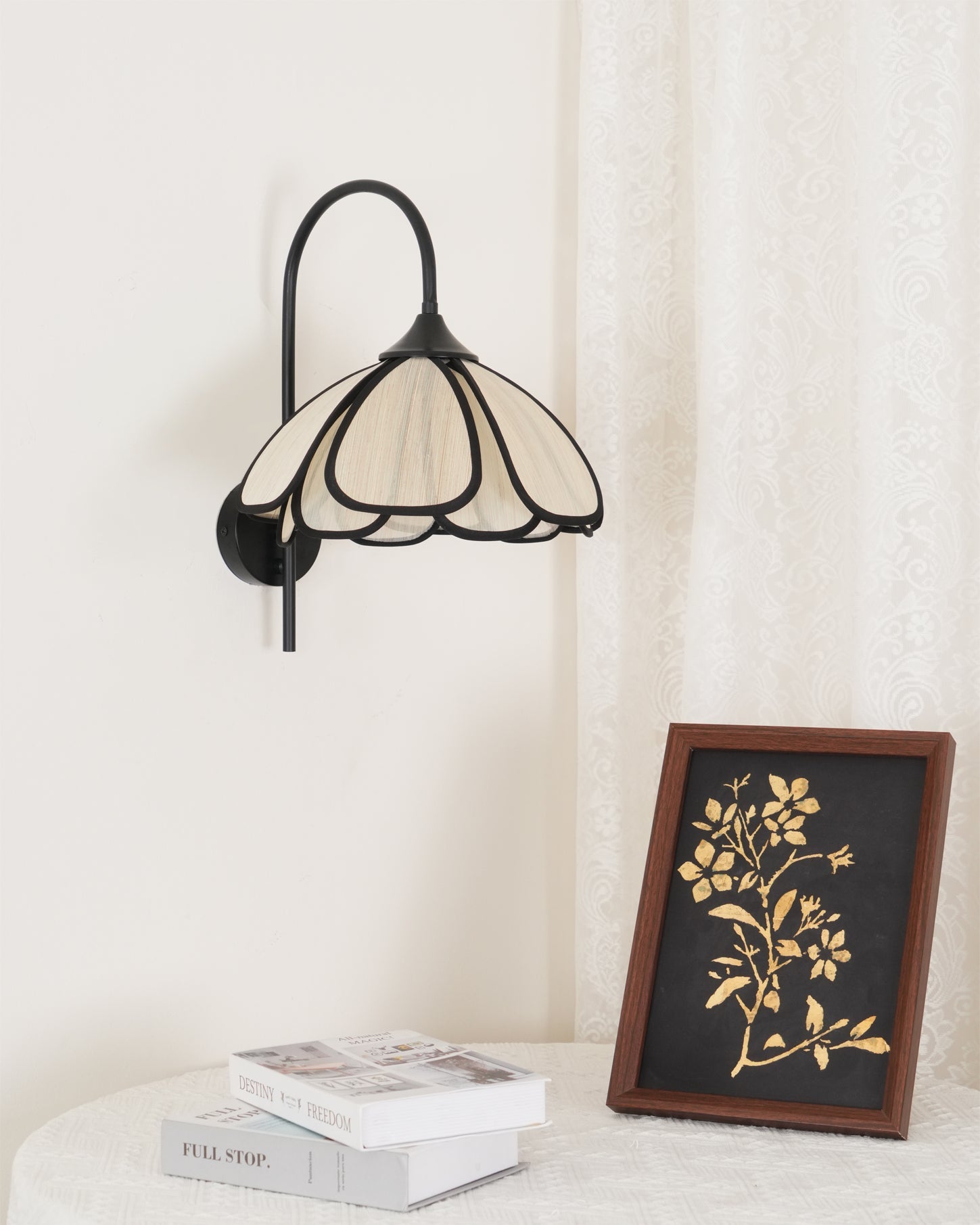 Burnt Petal Wall Lamp - Blowlighting