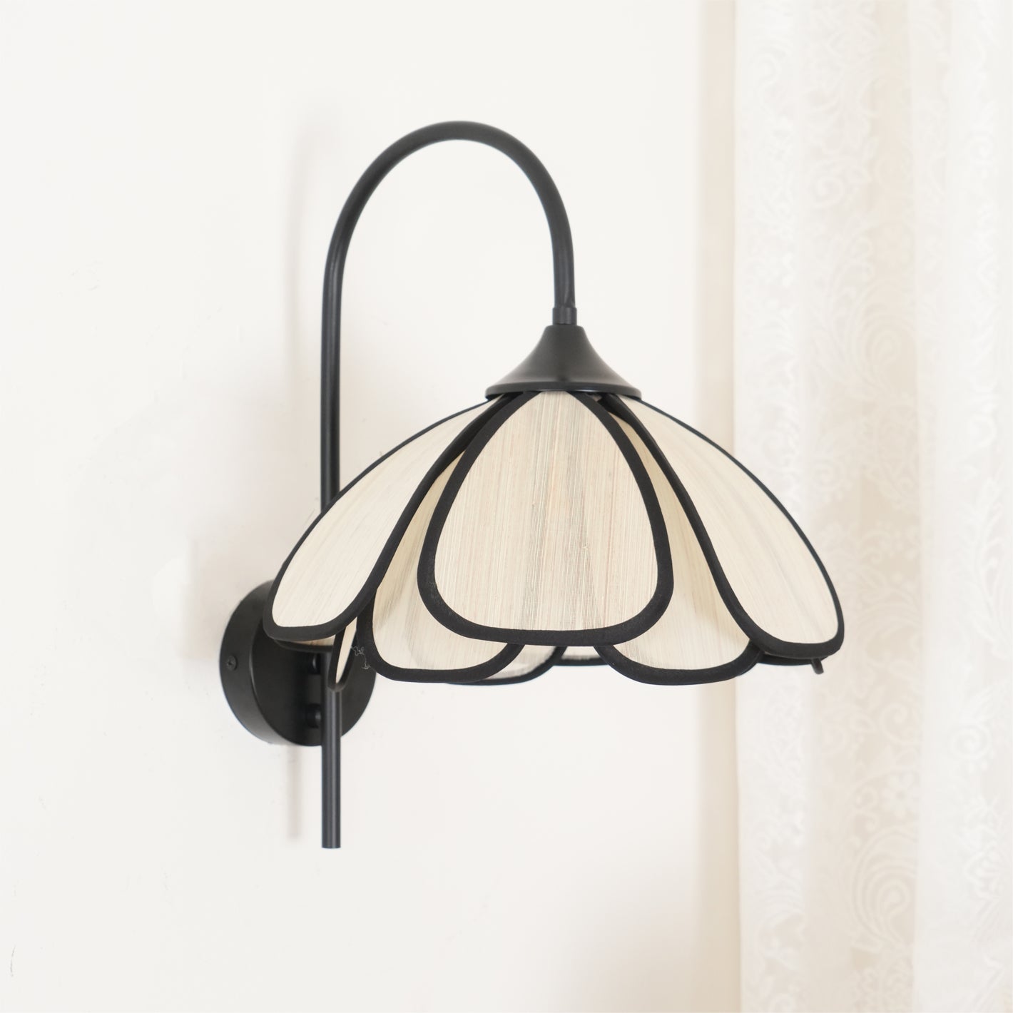 Burnt Petal Wall Lamp - Blowlighting