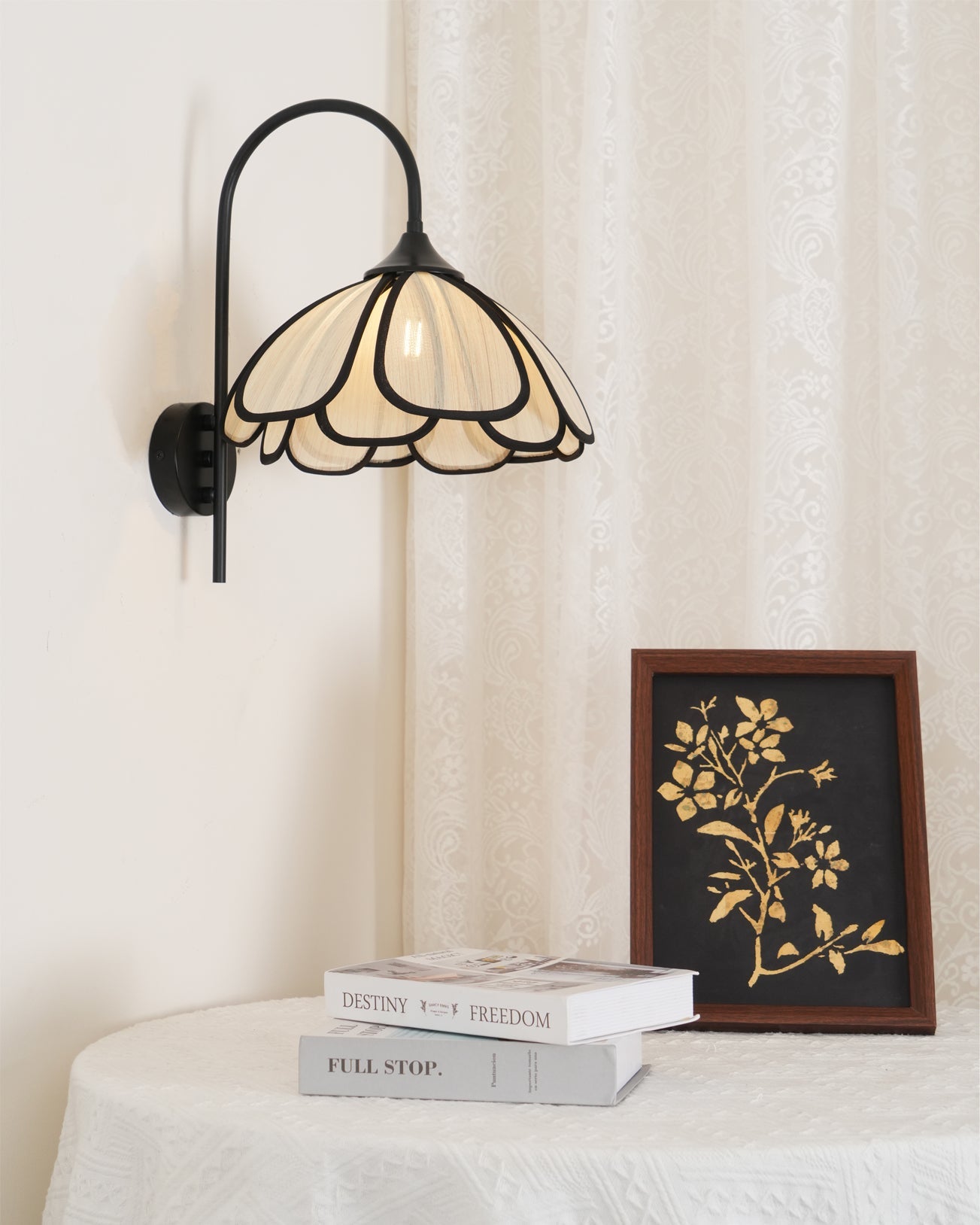 Burnt Petal Wall Lamp - Blowlighting