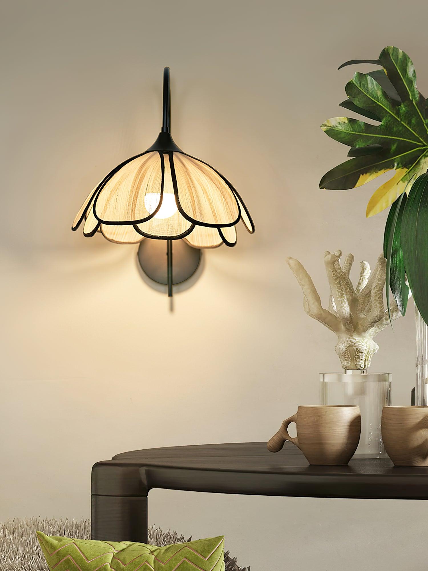 Burnt Petal Wall Lamp - Blowlighting