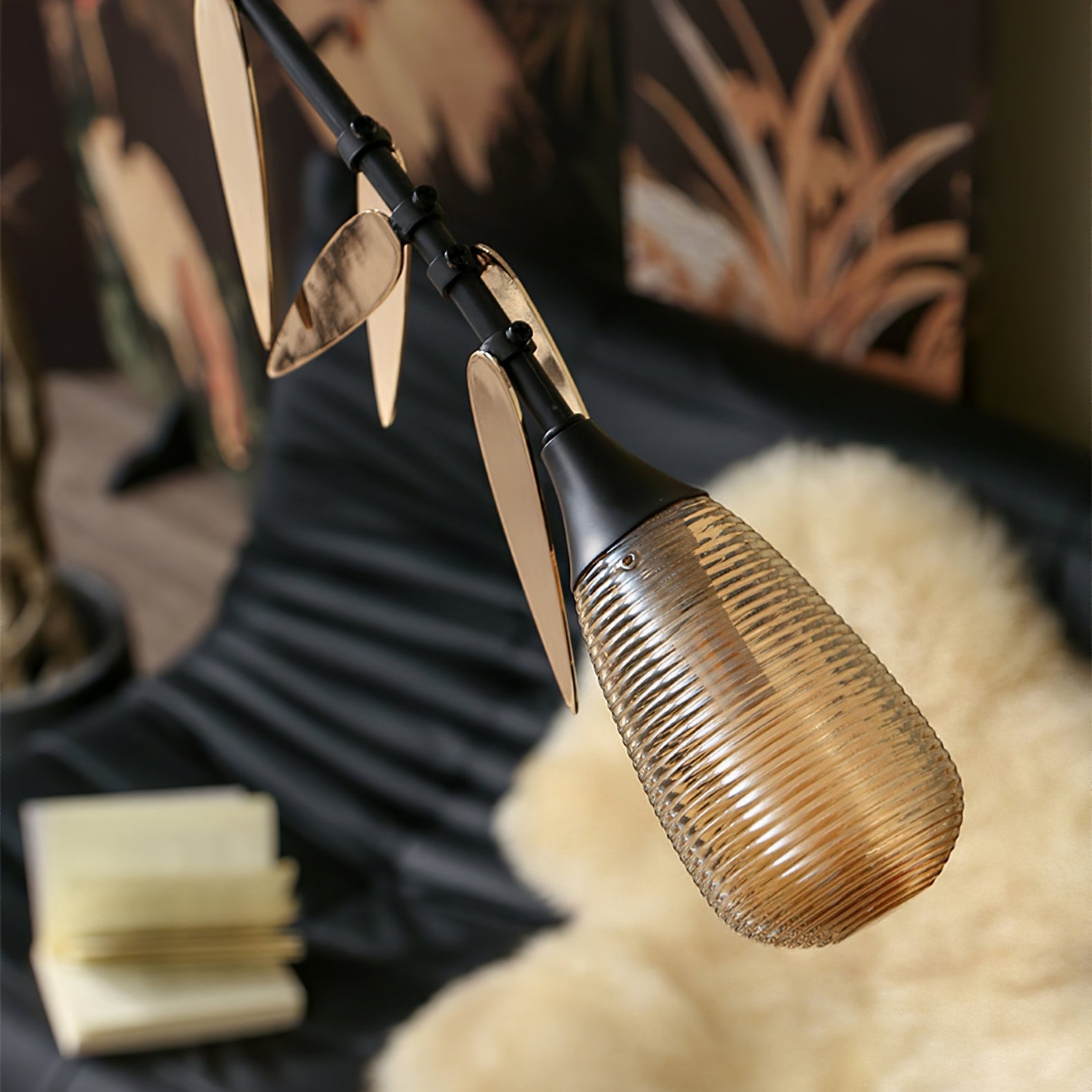 FloraCurv Glass Artisan Pendant Light - Blowlighting