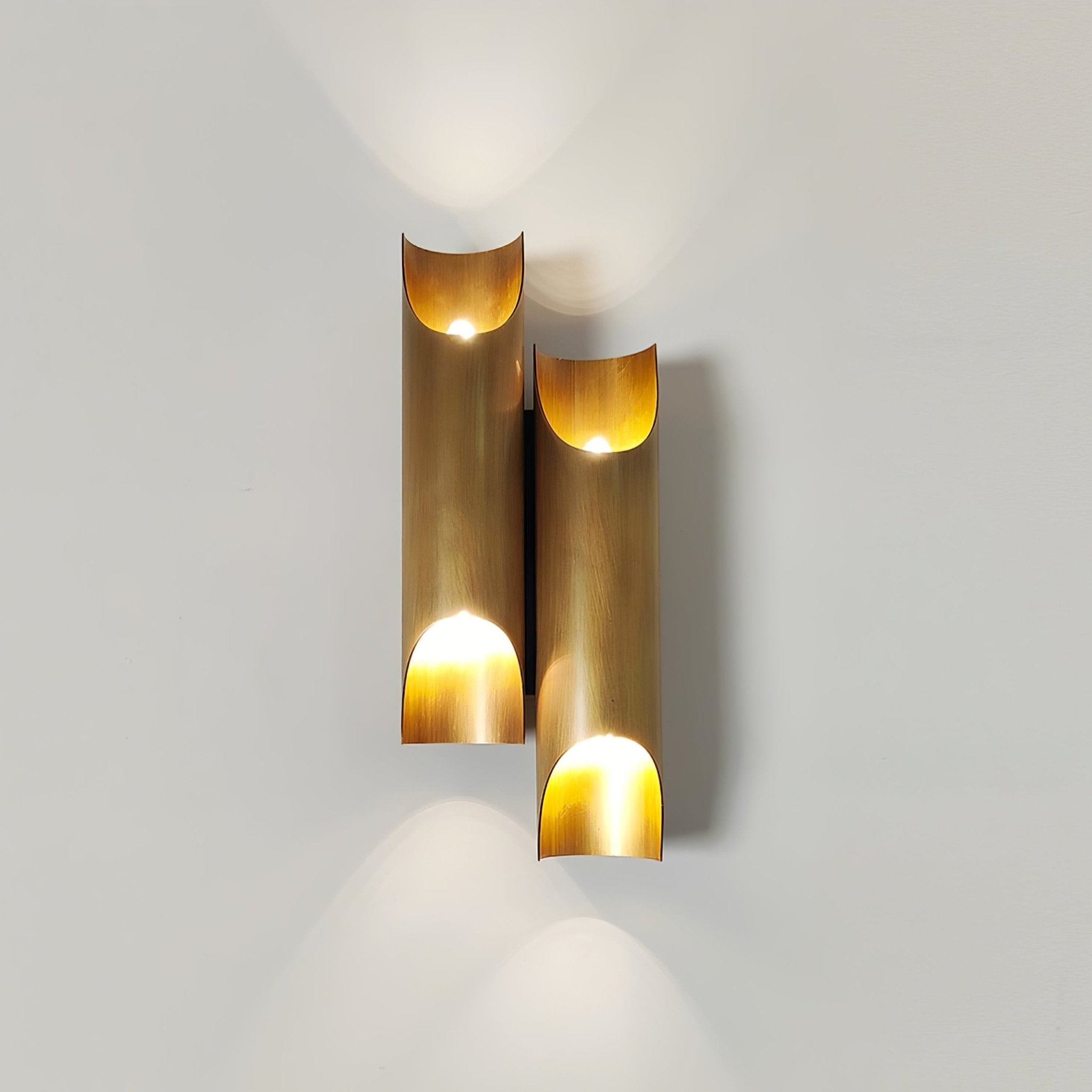 Callahan Brass Wall Lamp - Blowlighting