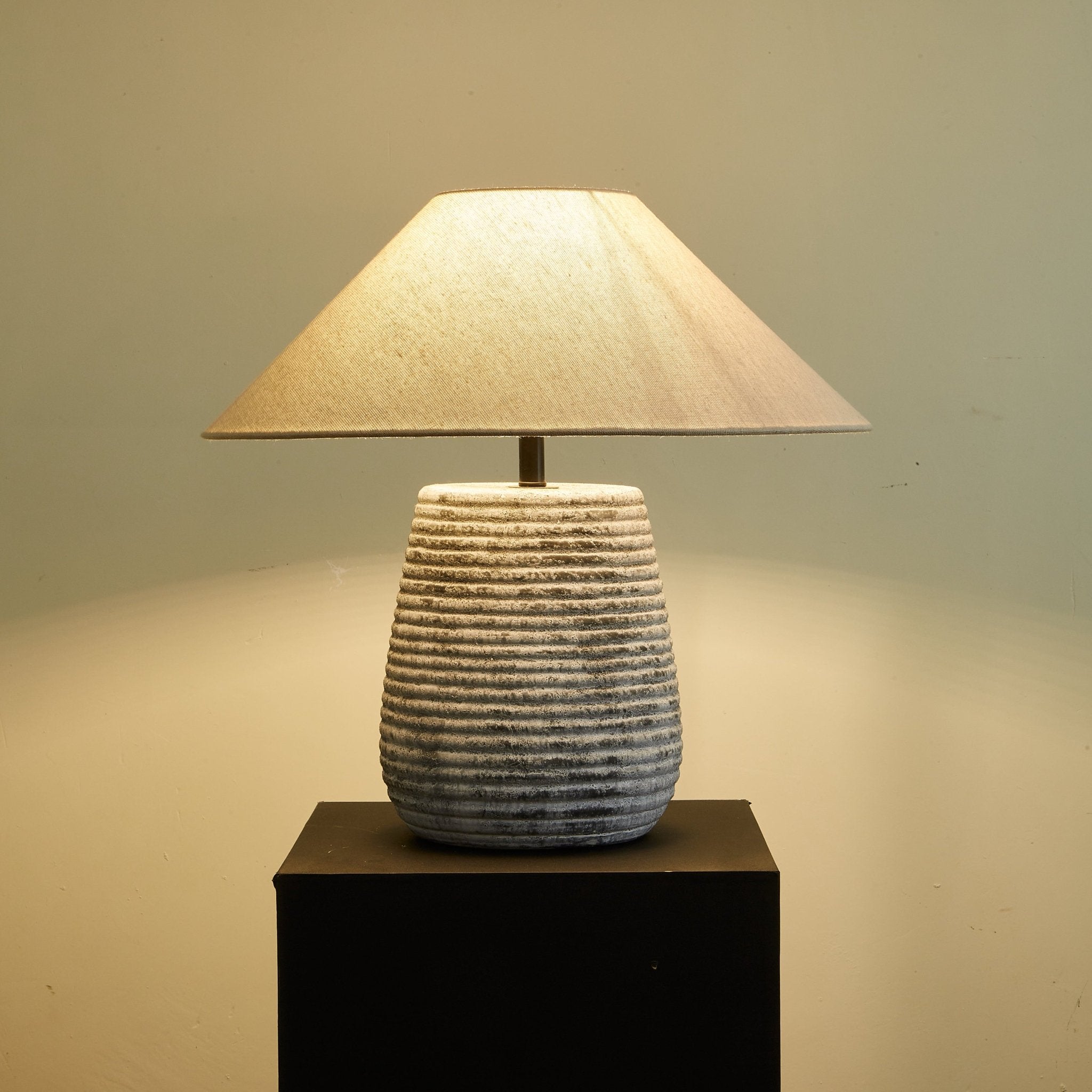 Callisto Ribbed Ceramic Table Lamp - Blowlighting