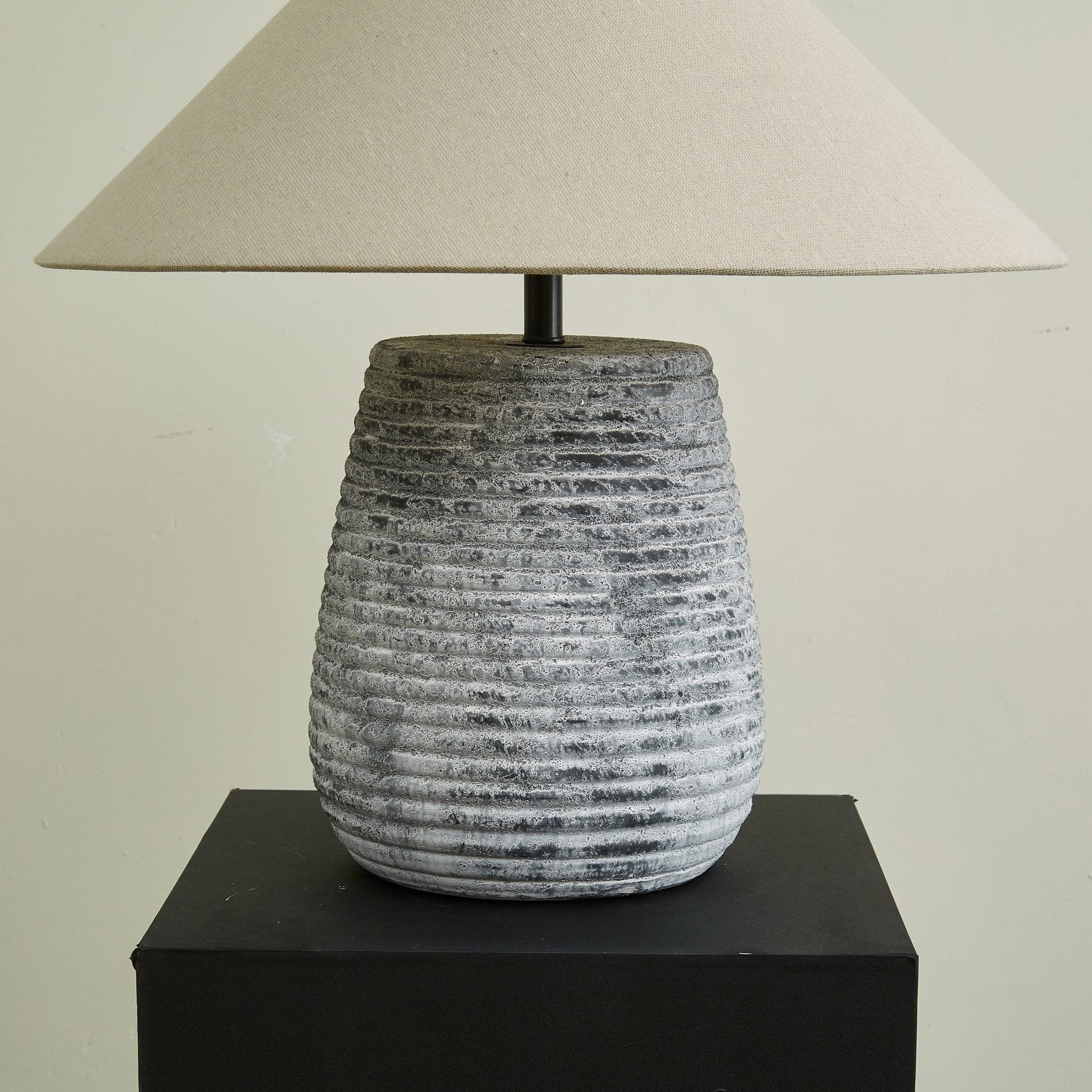 Callisto Ribbed Ceramic Table Lamp - Blowlighting
