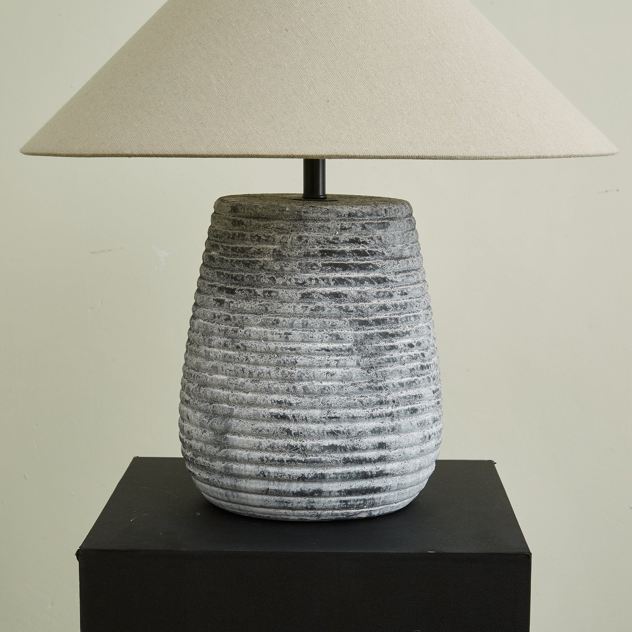Callisto Ribbed Ceramic Table Lamp - Blowlighting