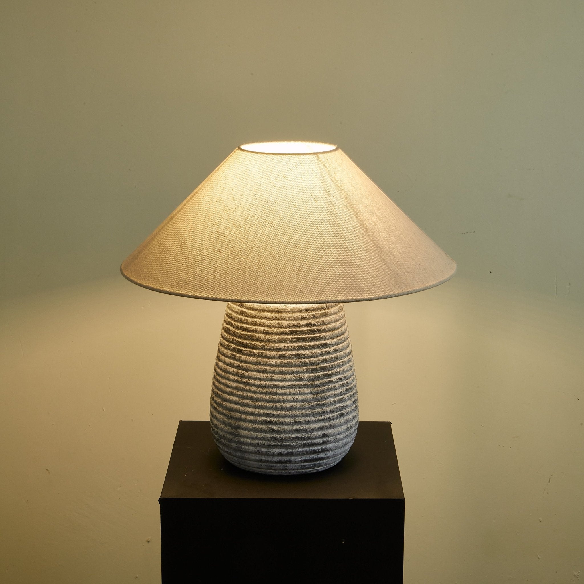 Callisto Ribbed Ceramic Table Lamp - Blowlighting