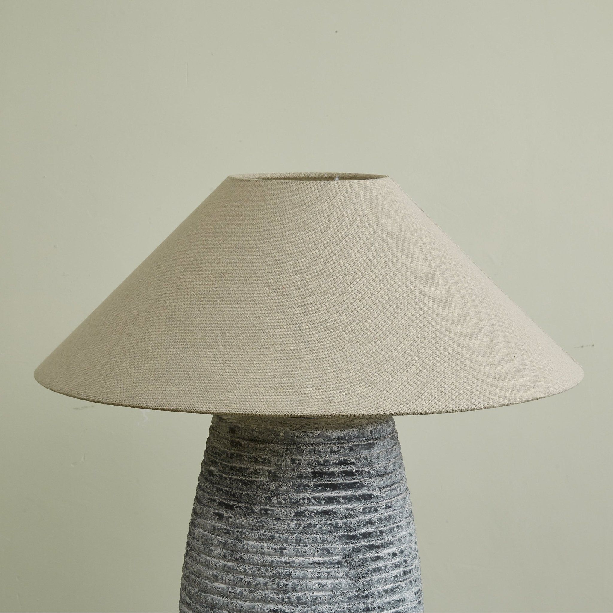 Callisto Ribbed Ceramic Table Lamp - Blowlighting