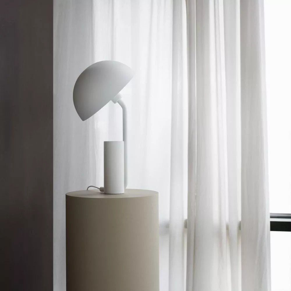 Cap Table Lamp - Blowlighting