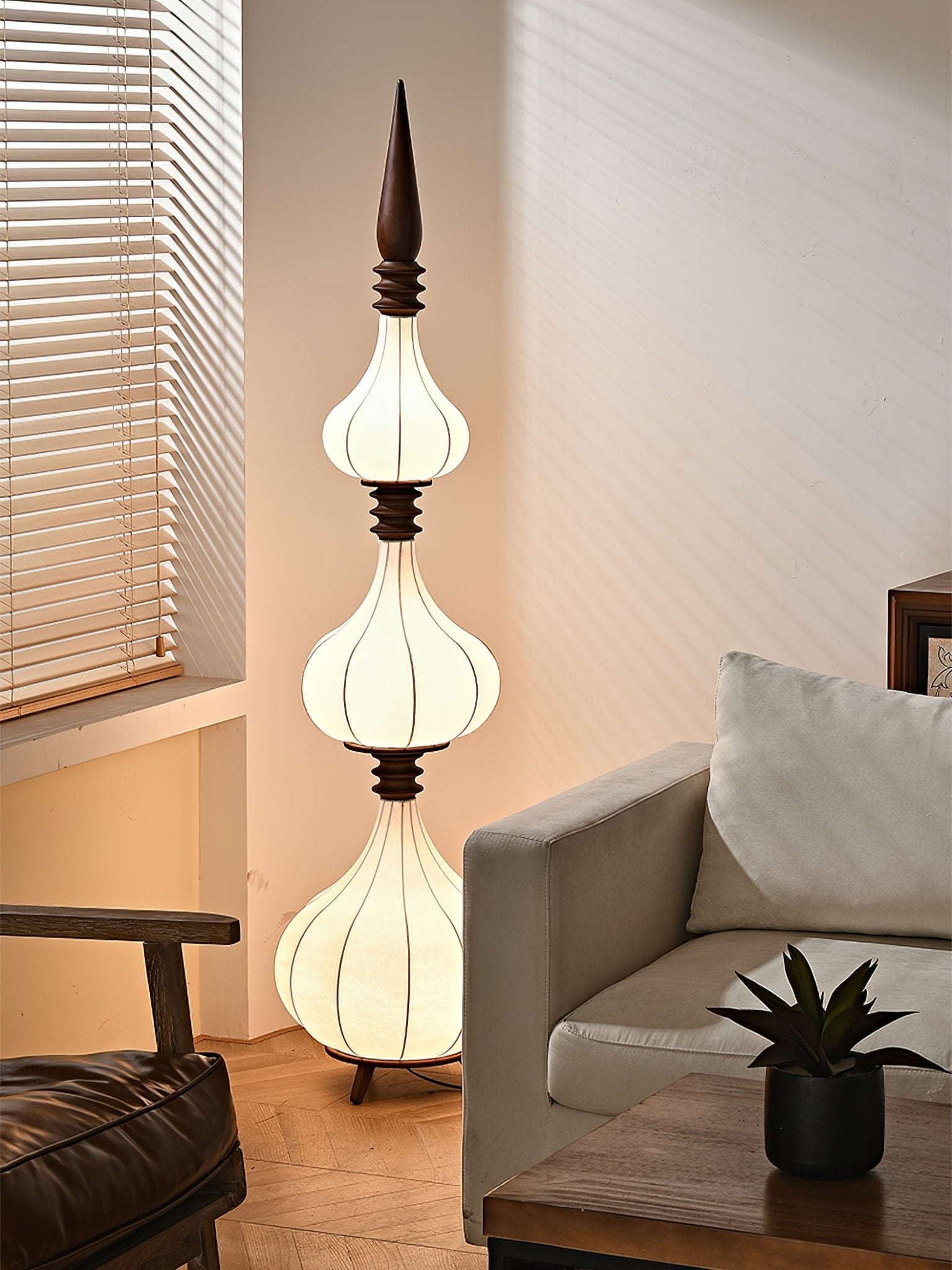 Cetalyra Tiered Gourd Floor Lamp - Blowlighting