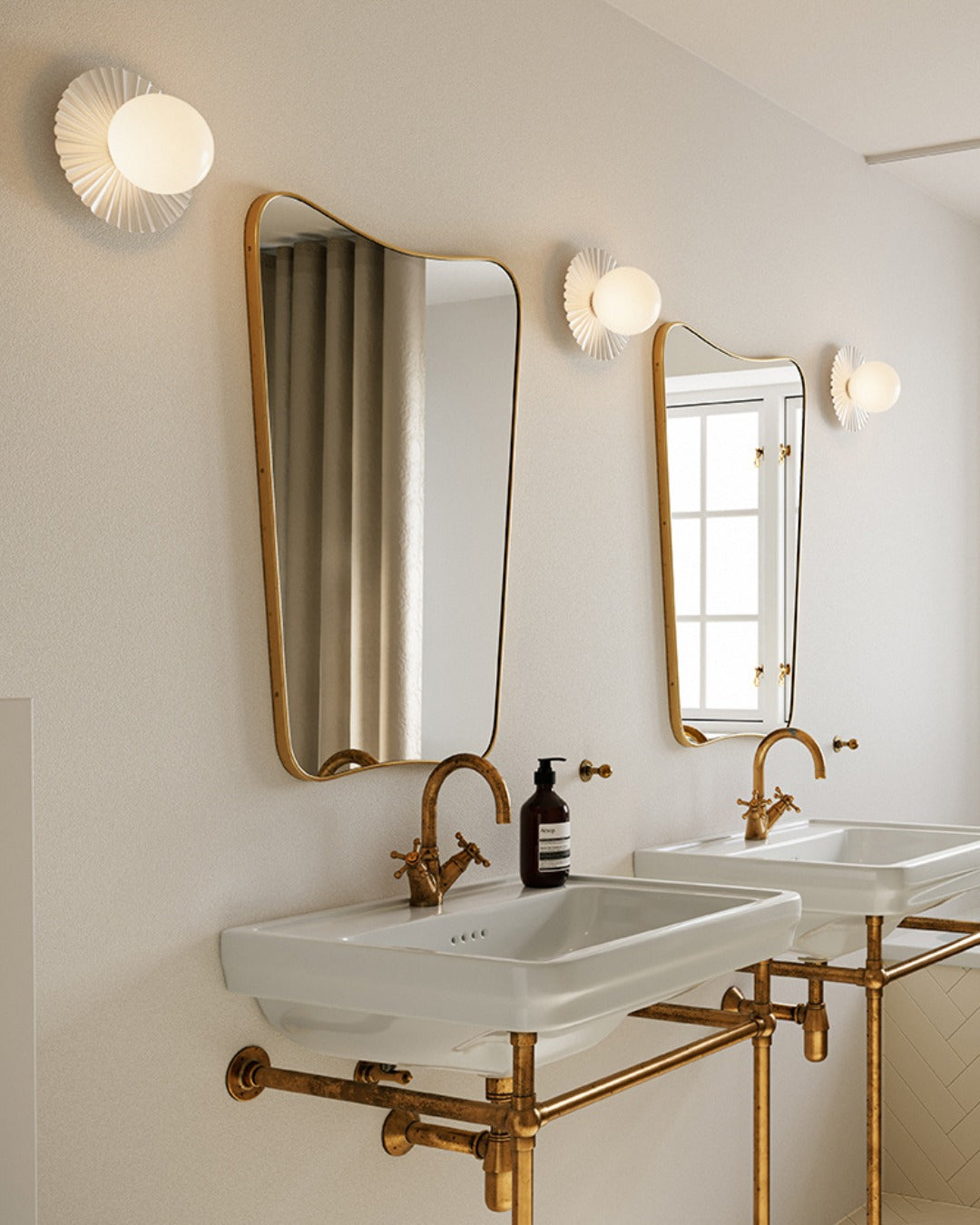 Celeste Wall Lamp - Blowlighting