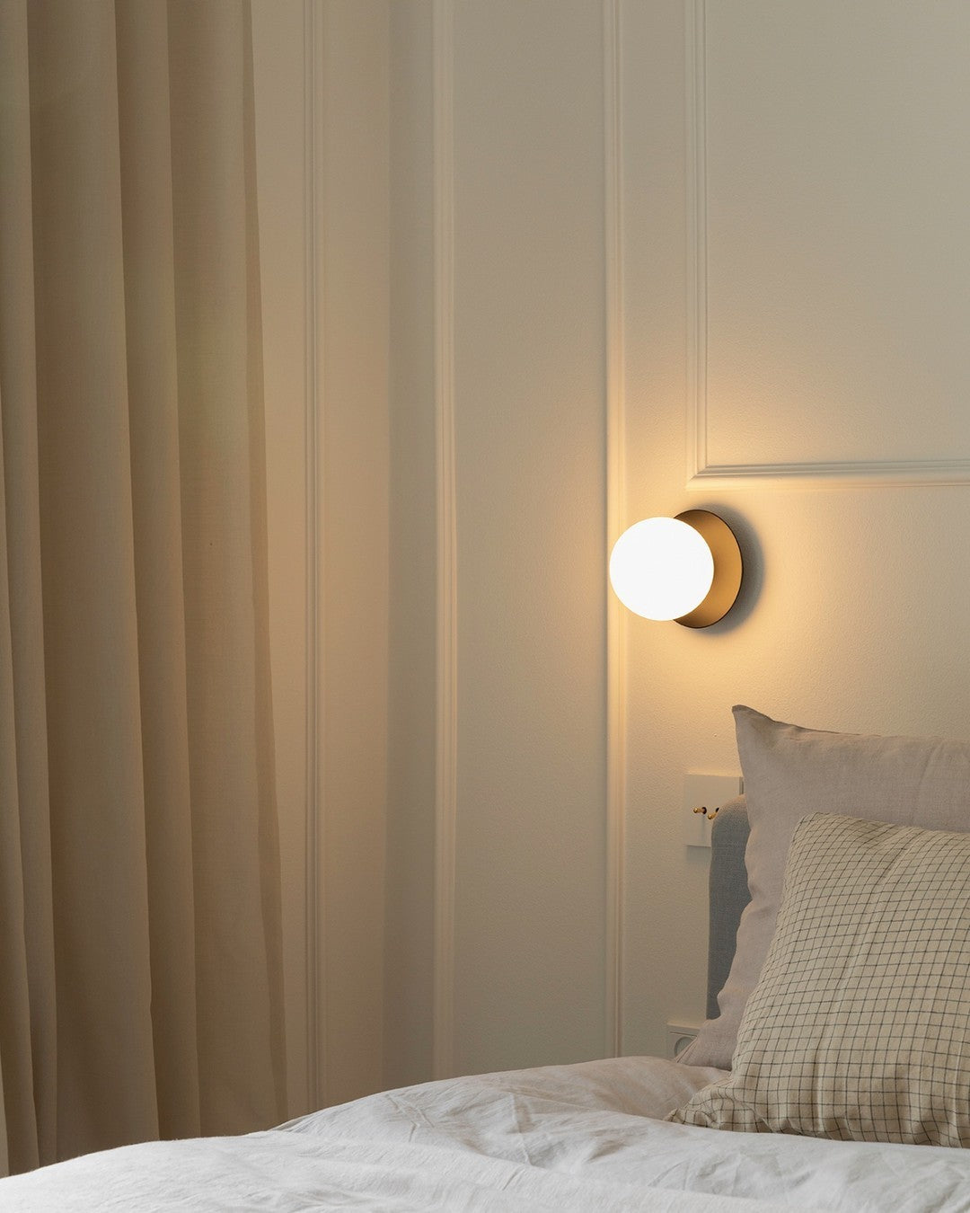 Celeste Wall Lamp - Blowlighting