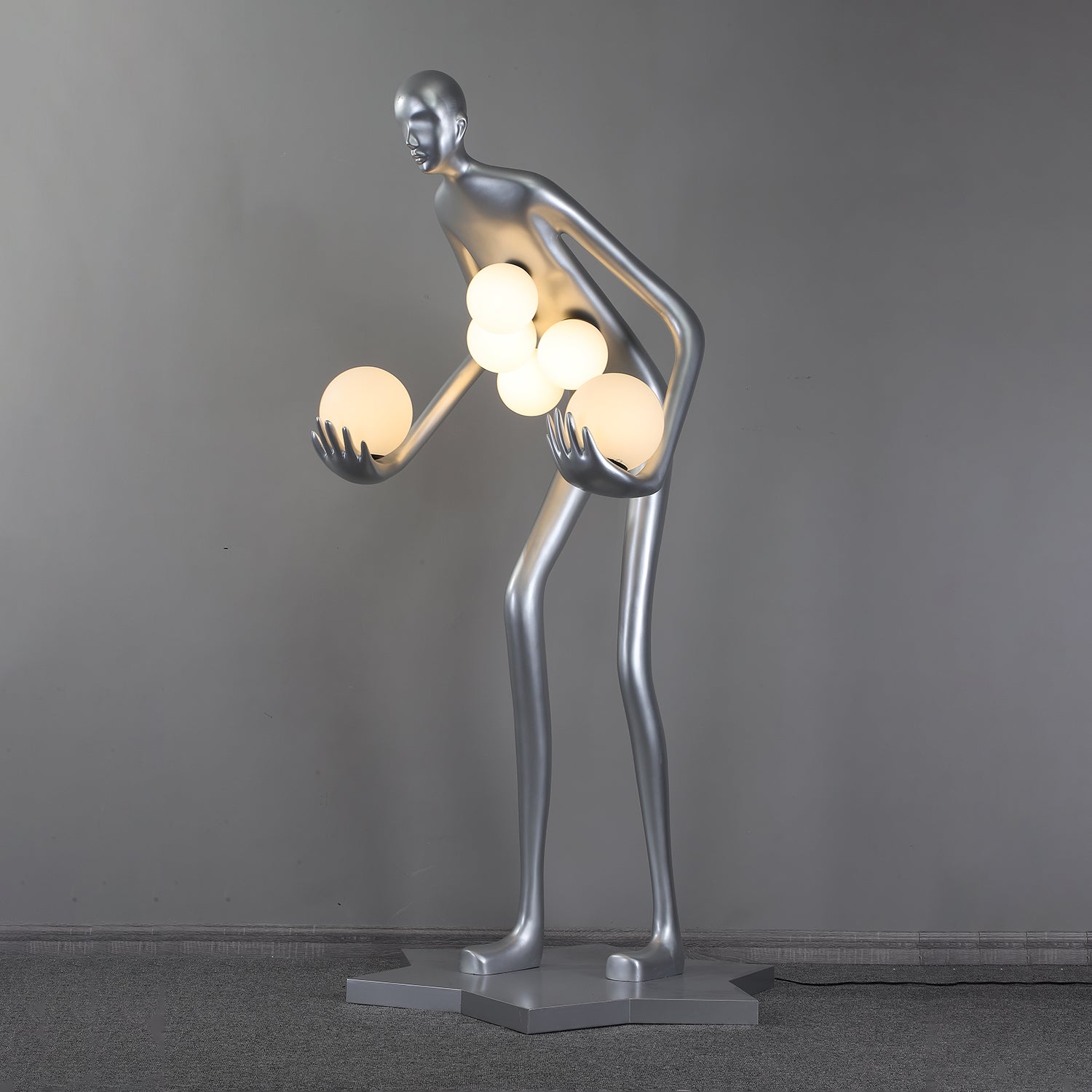 Silvaris Sculptural Metal Floor Lamp - Blowlighting