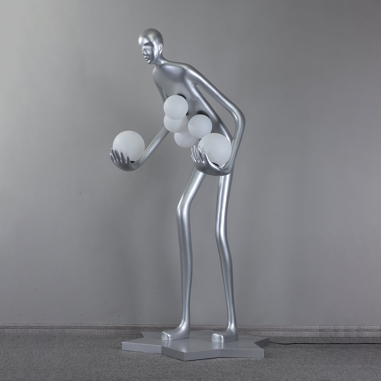 Silvaris Sculptural Metal Floor Lamp - Blowlighting