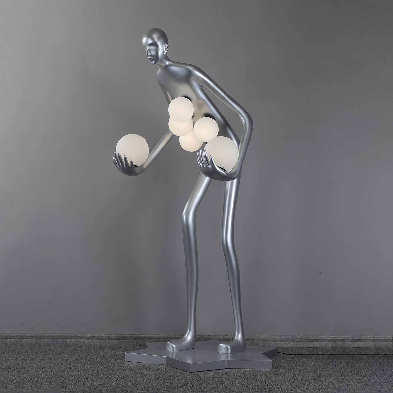 Silvaris Sculptural Metal Floor Lamp - Blowlighting