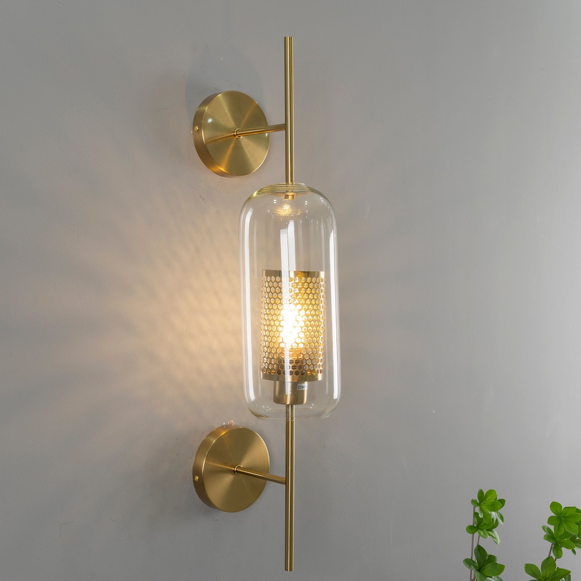 Chiswick Glass Wall Light - Blowlighting
