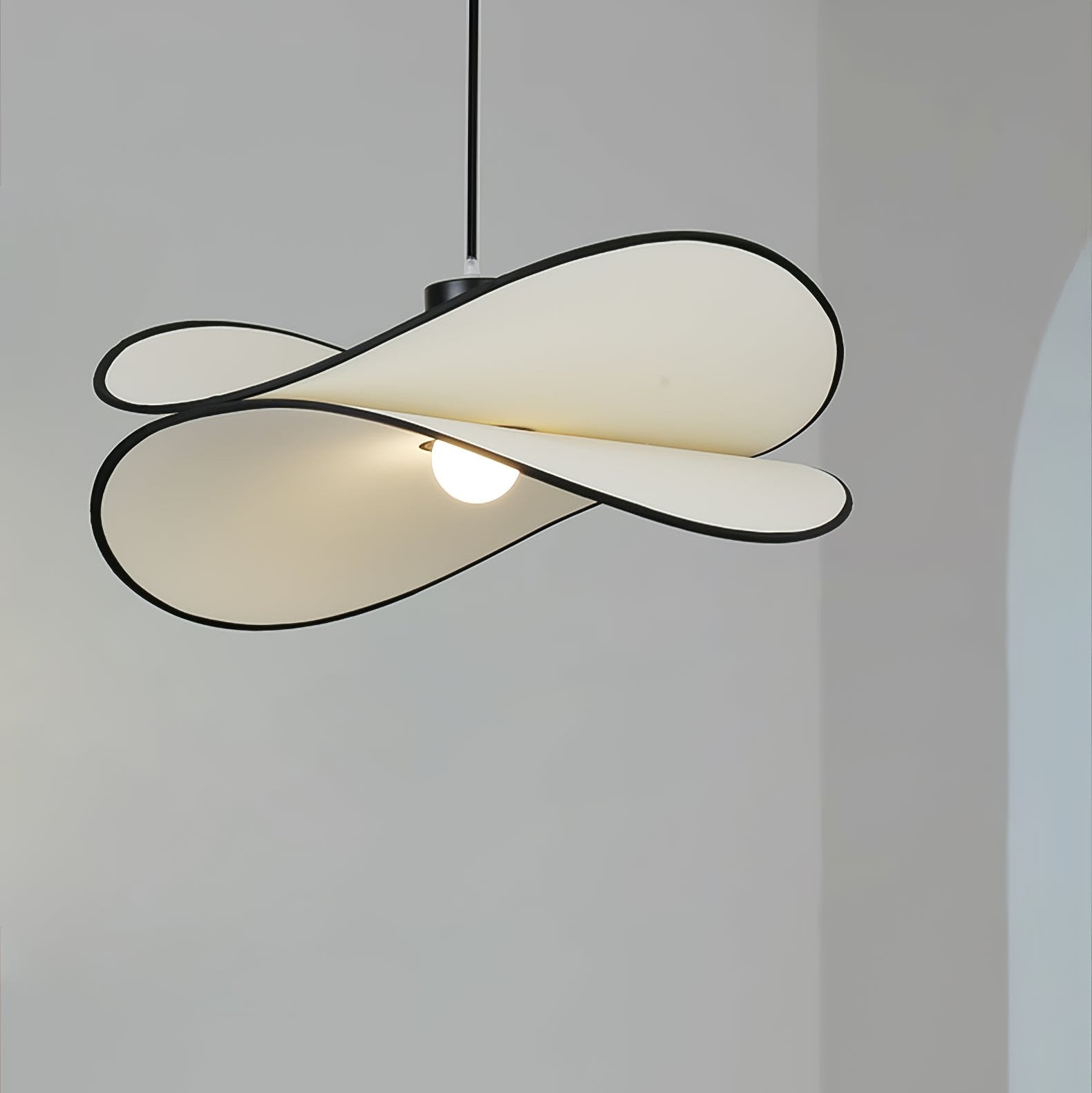 Chloe Pendant Lamp - Blowlighting