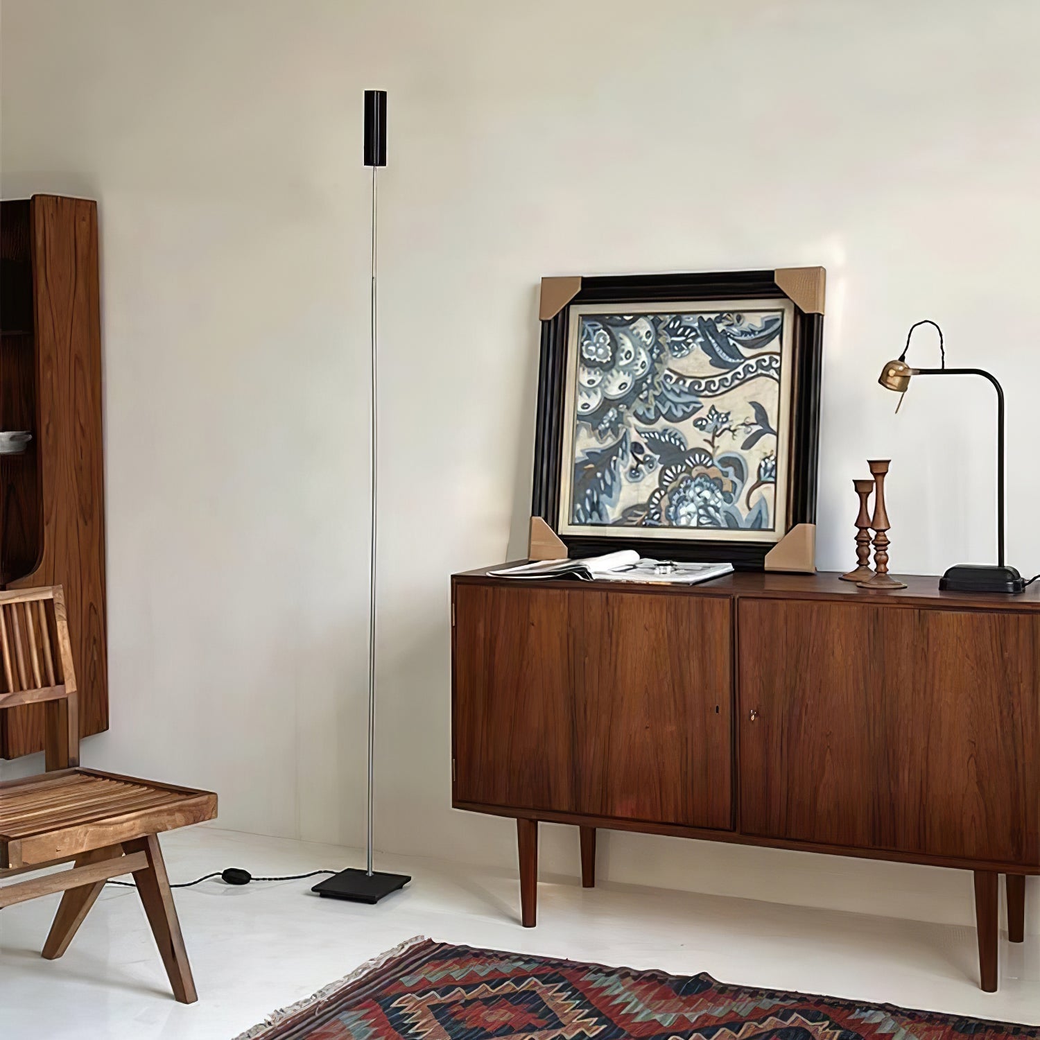 Telum Minimalist Black Floor Lamp - Blowlighting