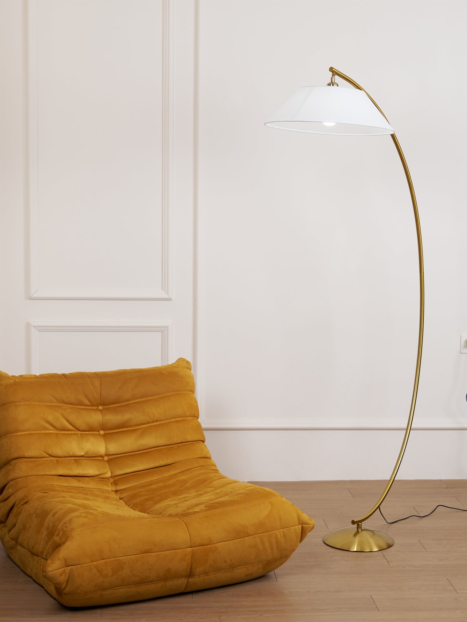 Circo Floor Lamp - Blowlighting