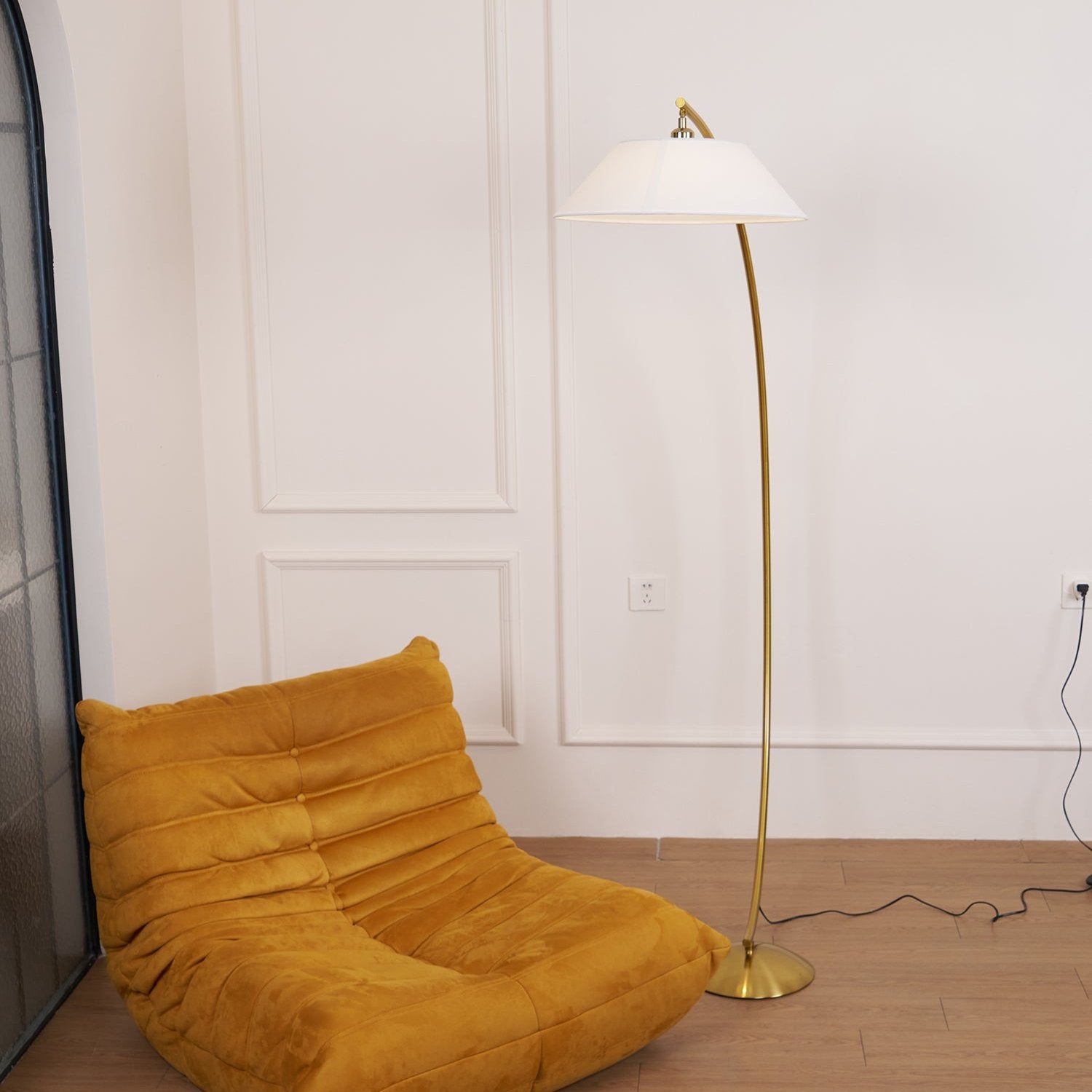 Circo Floor Lamp - Blowlighting
