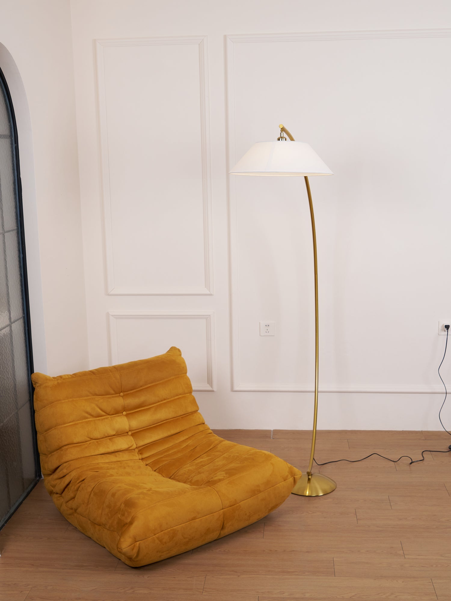 Circo Floor Lamp - Blowlighting