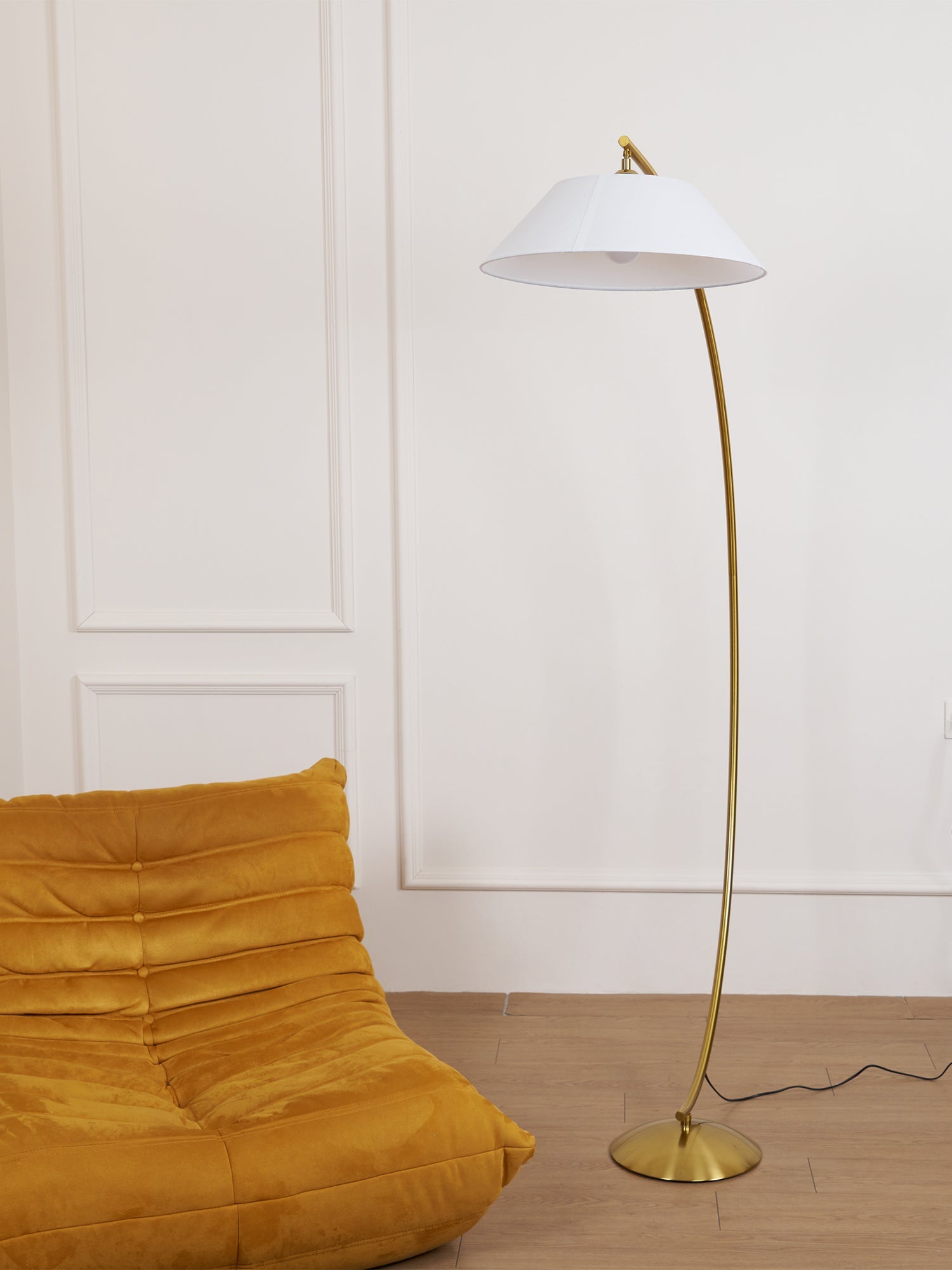 Circo Floor Lamp - Blowlighting
