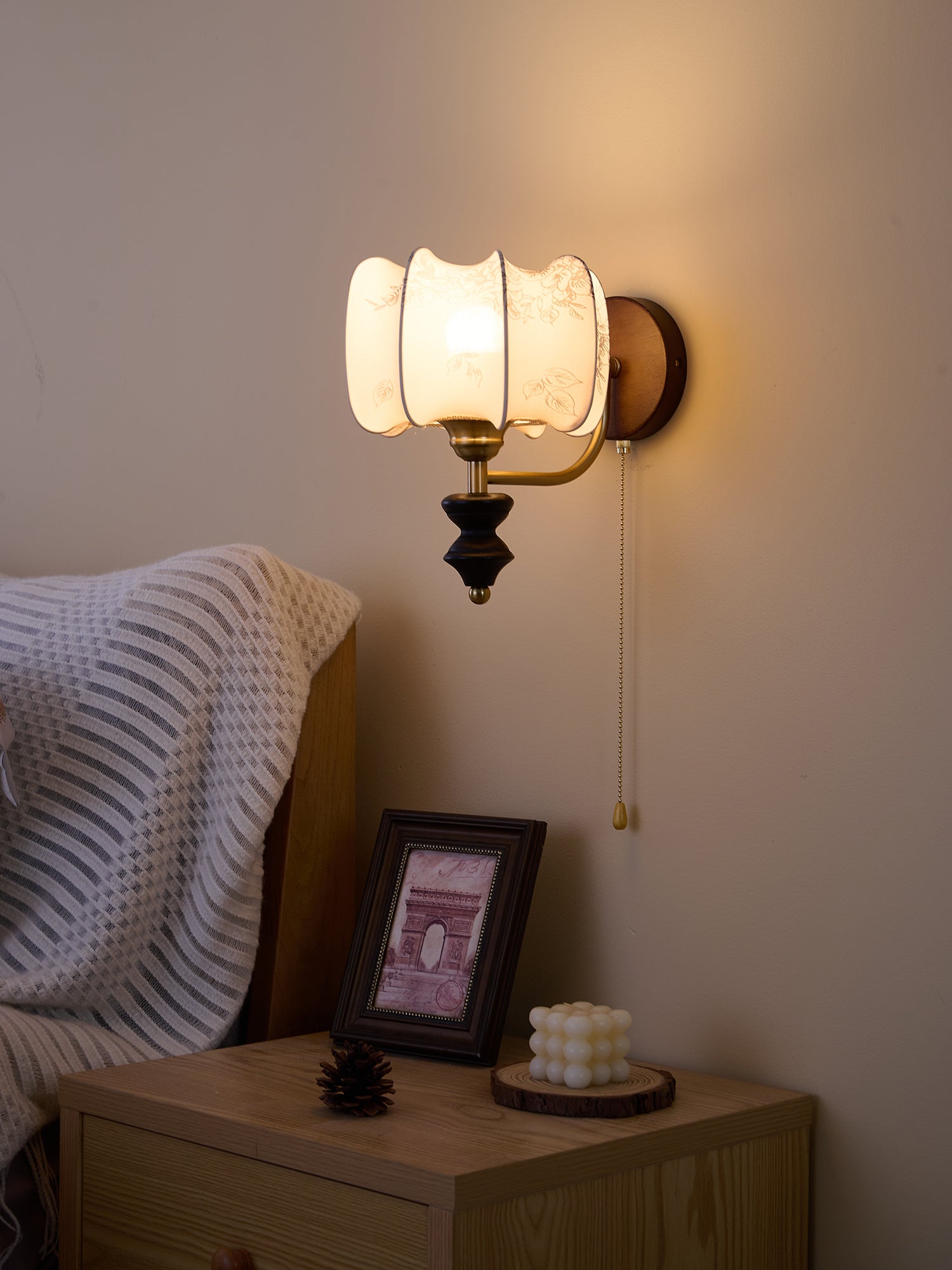 Clarendon Wall Lamp - Blowlighting