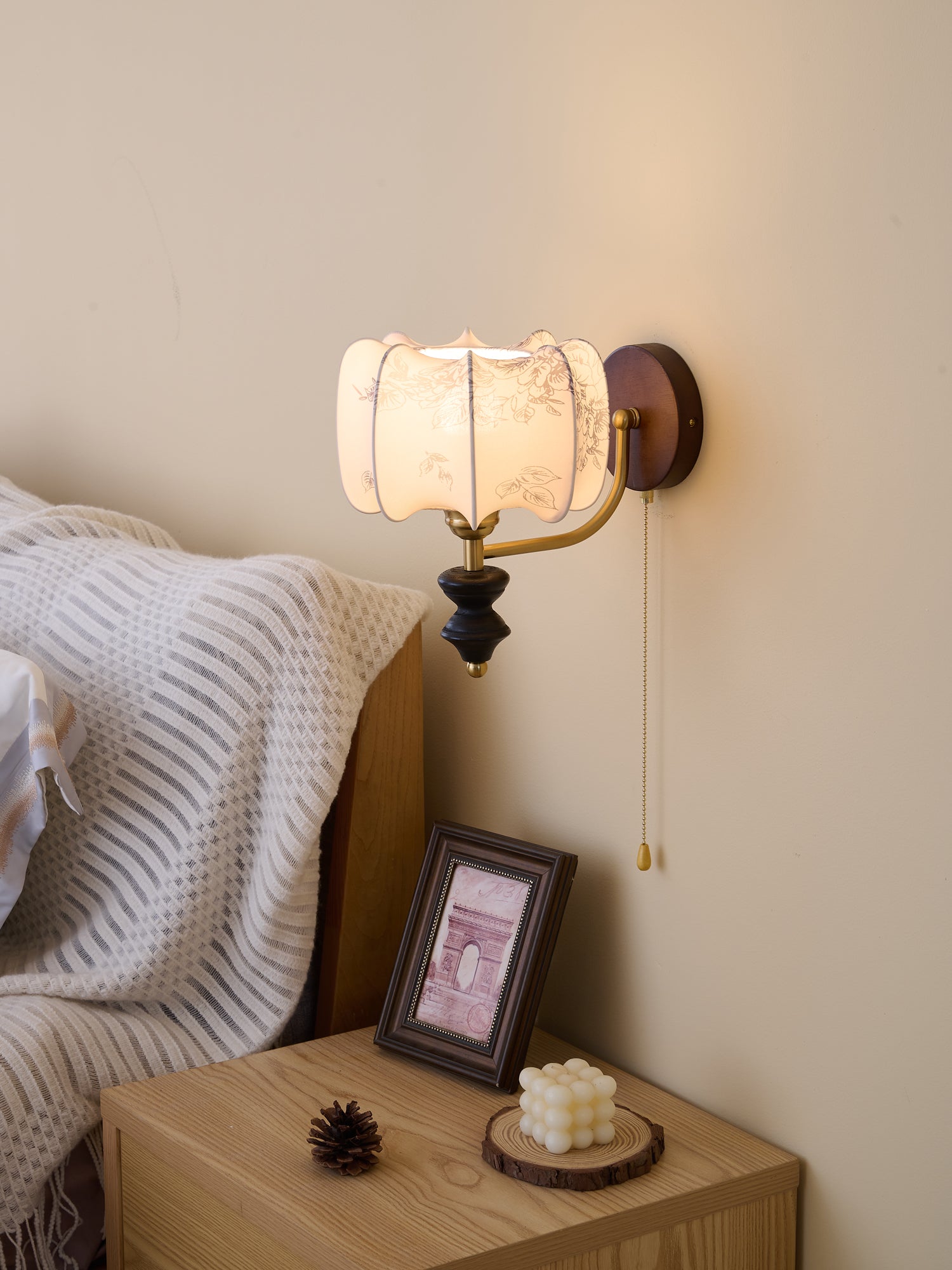 Clarendon Wall Lamp - Blowlighting