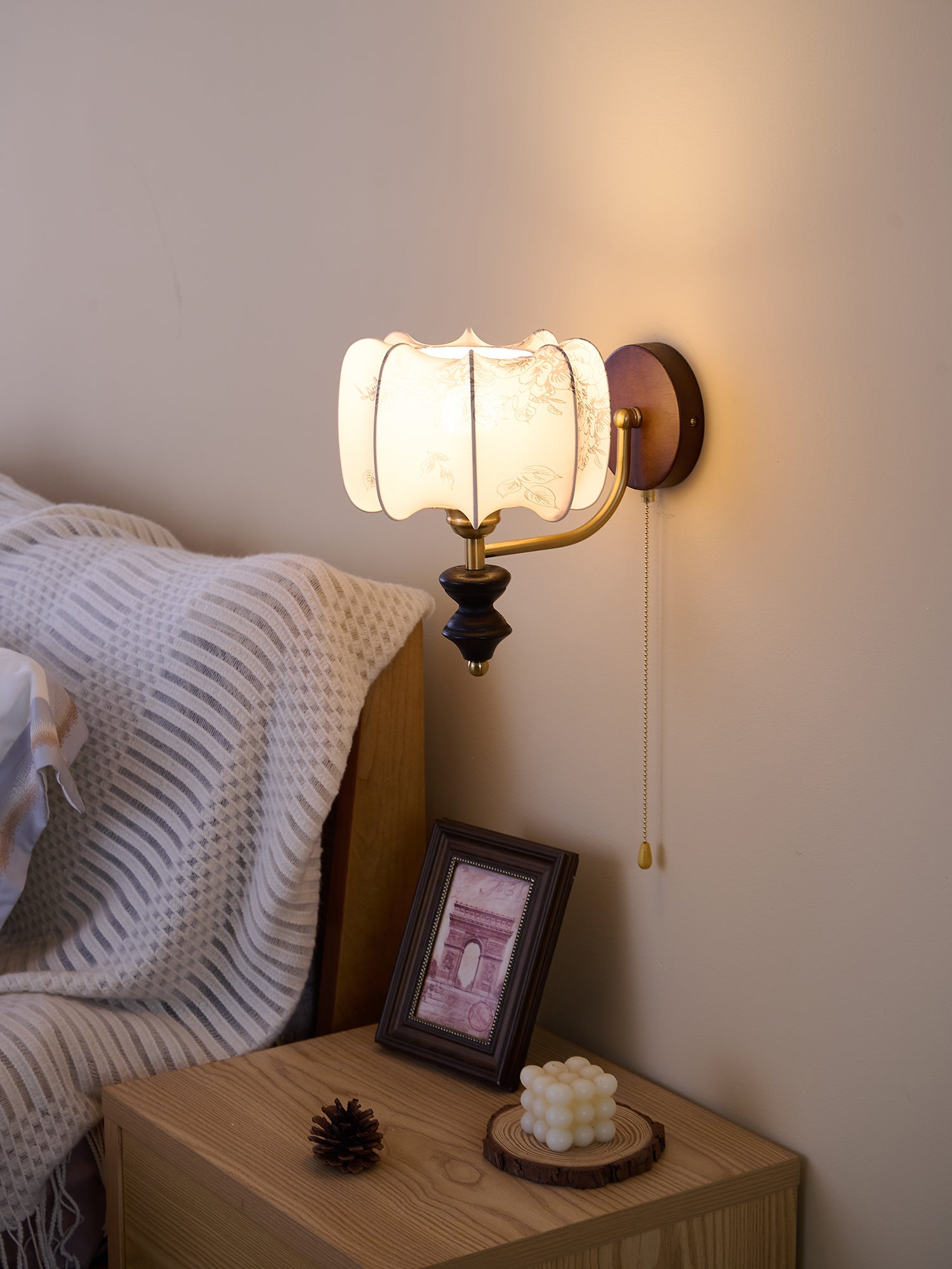 Clarendon Wall Lamp - Blowlighting