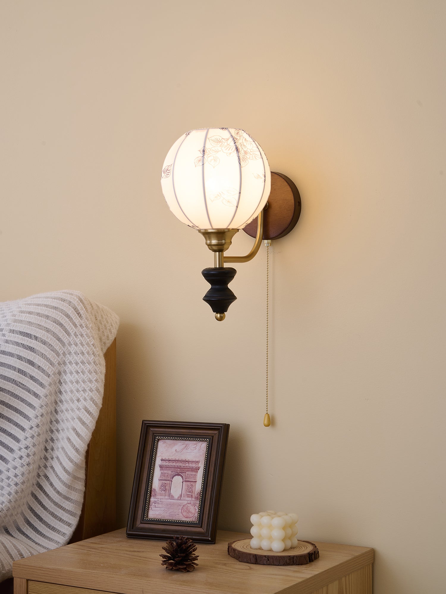 Clarendon Wall Lamp - Blowlighting