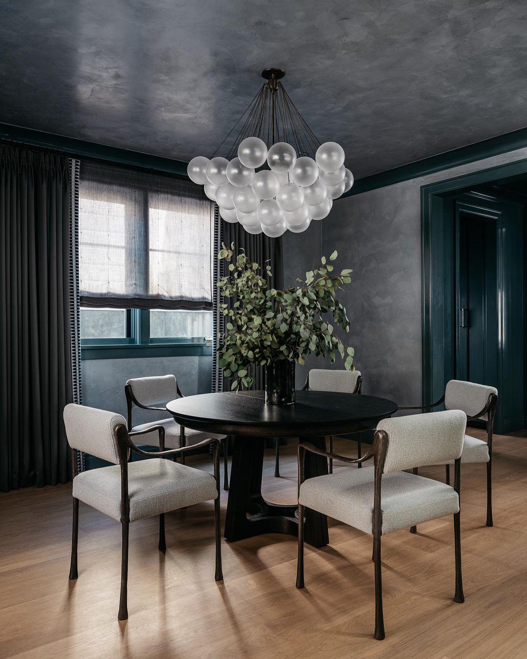 Bubble Chandelier - Blowlighting