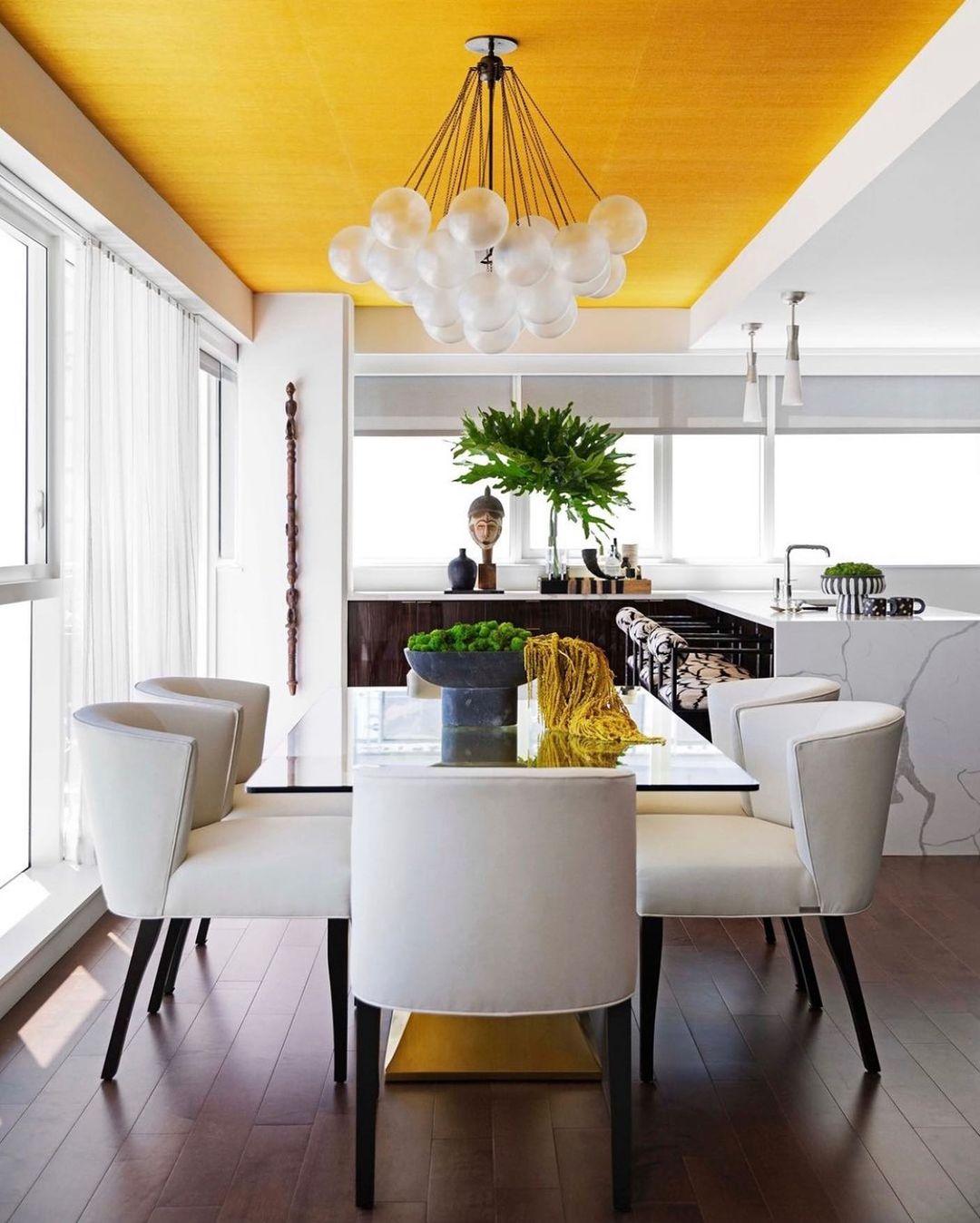 Bubble Chandelier - Blowlighting