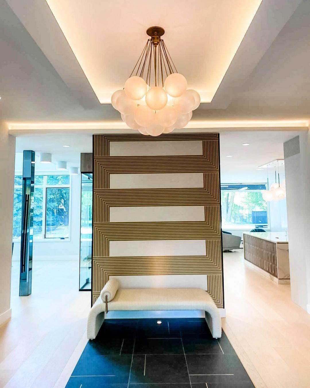 Bubble Chandelier - Blowlighting