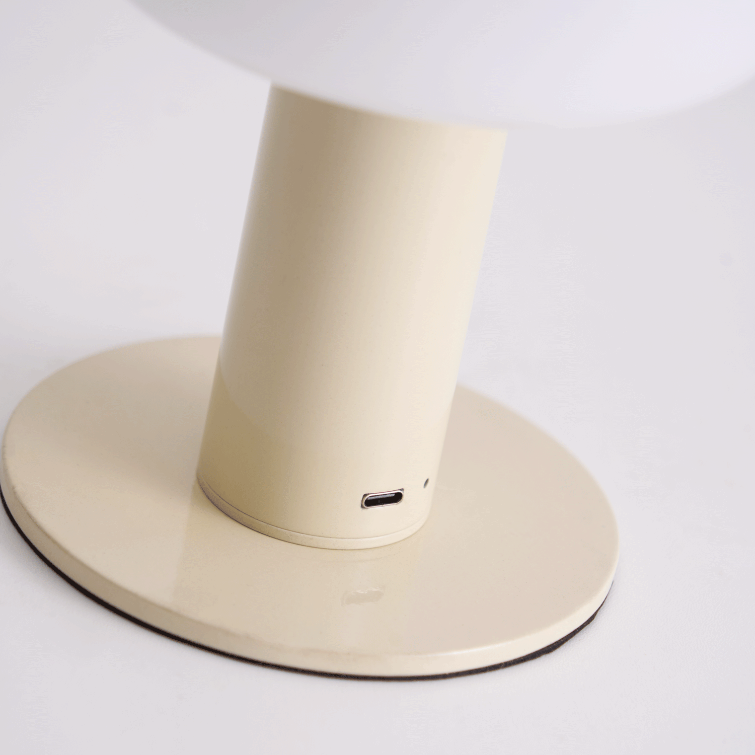 Cloud Dome Table Lamp - Blowlighting