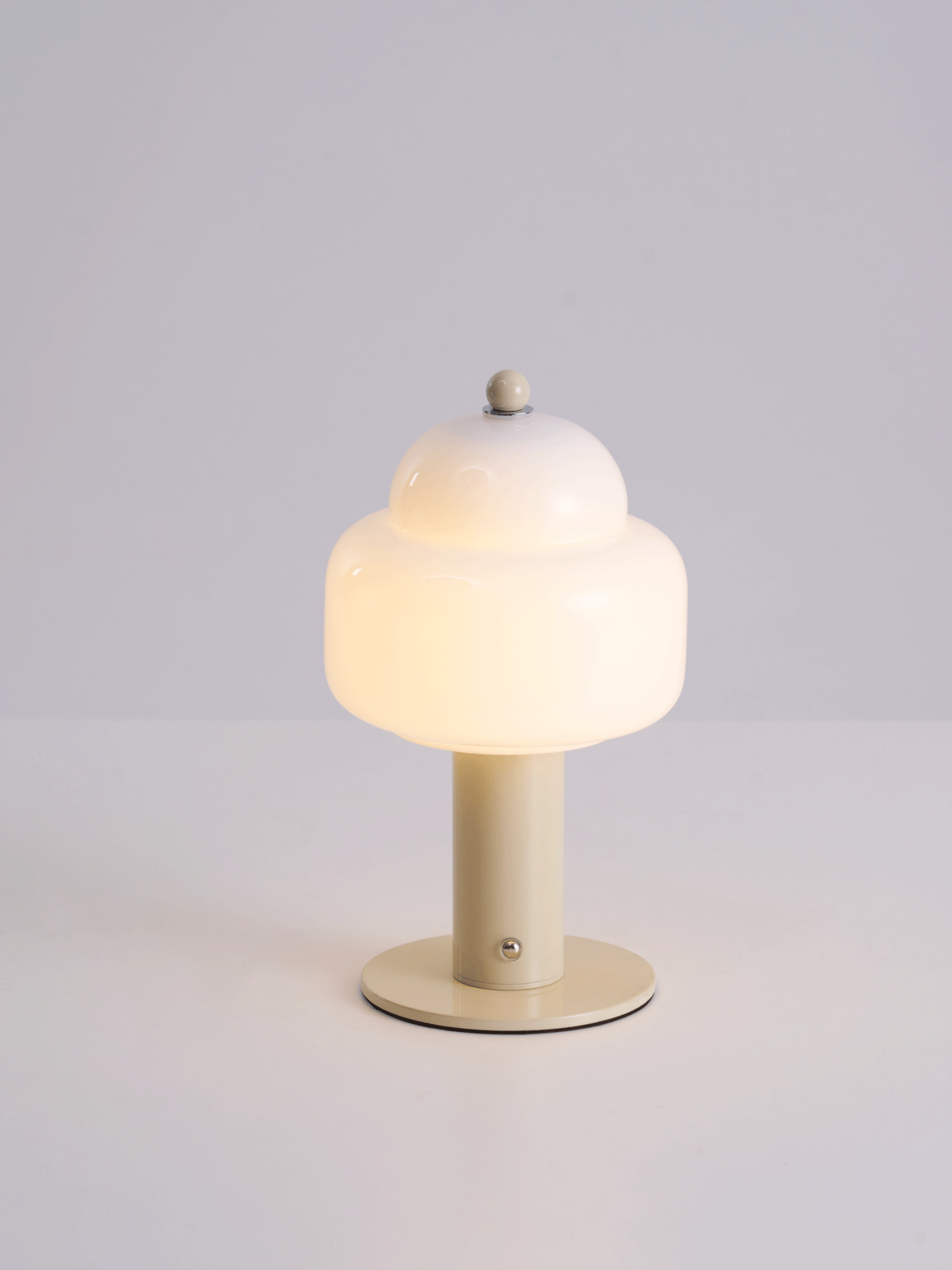 Cloud Dome Table Lamp - Blowlighting