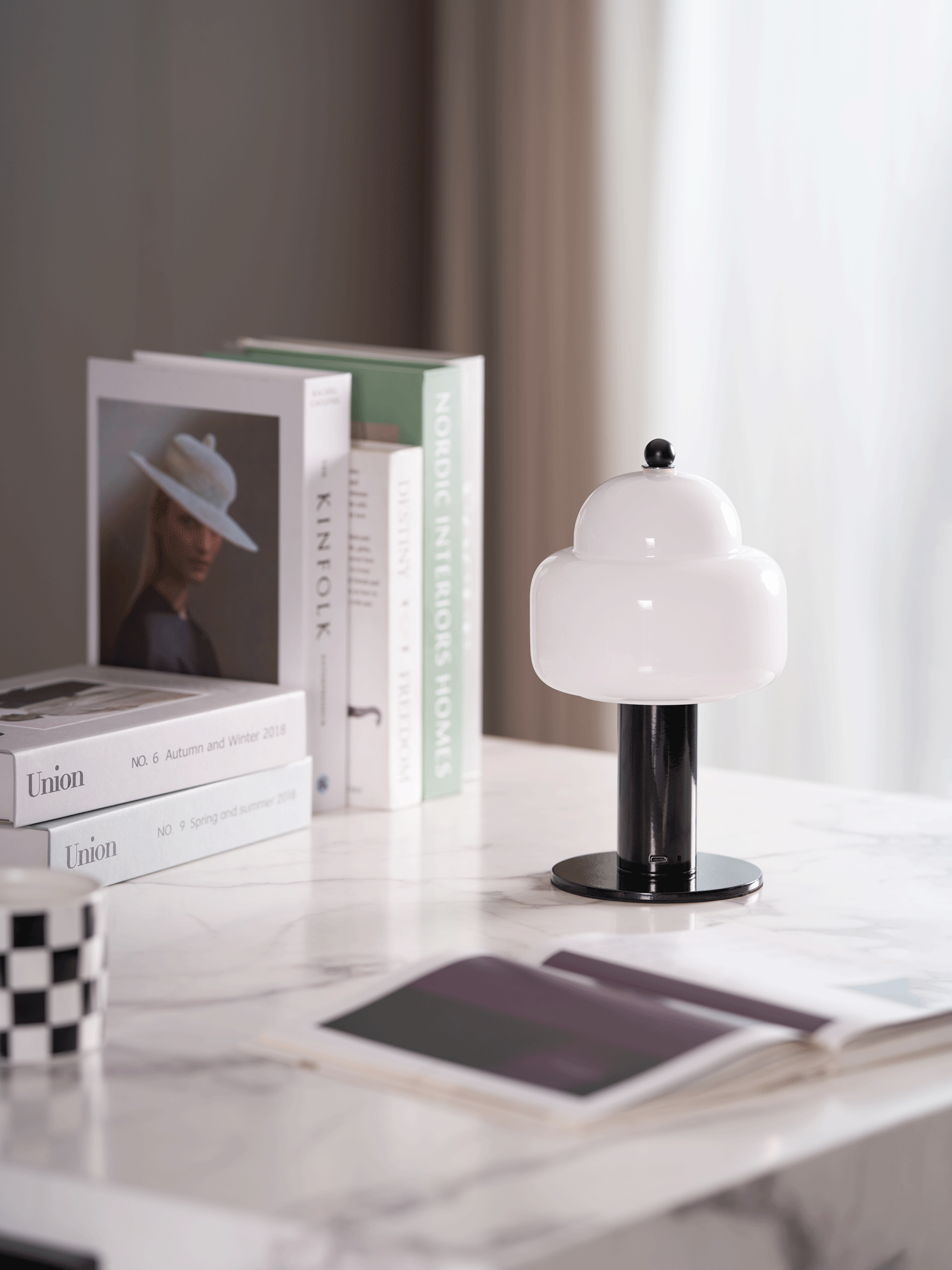 Cloud Dome Table Lamp - Blowlighting