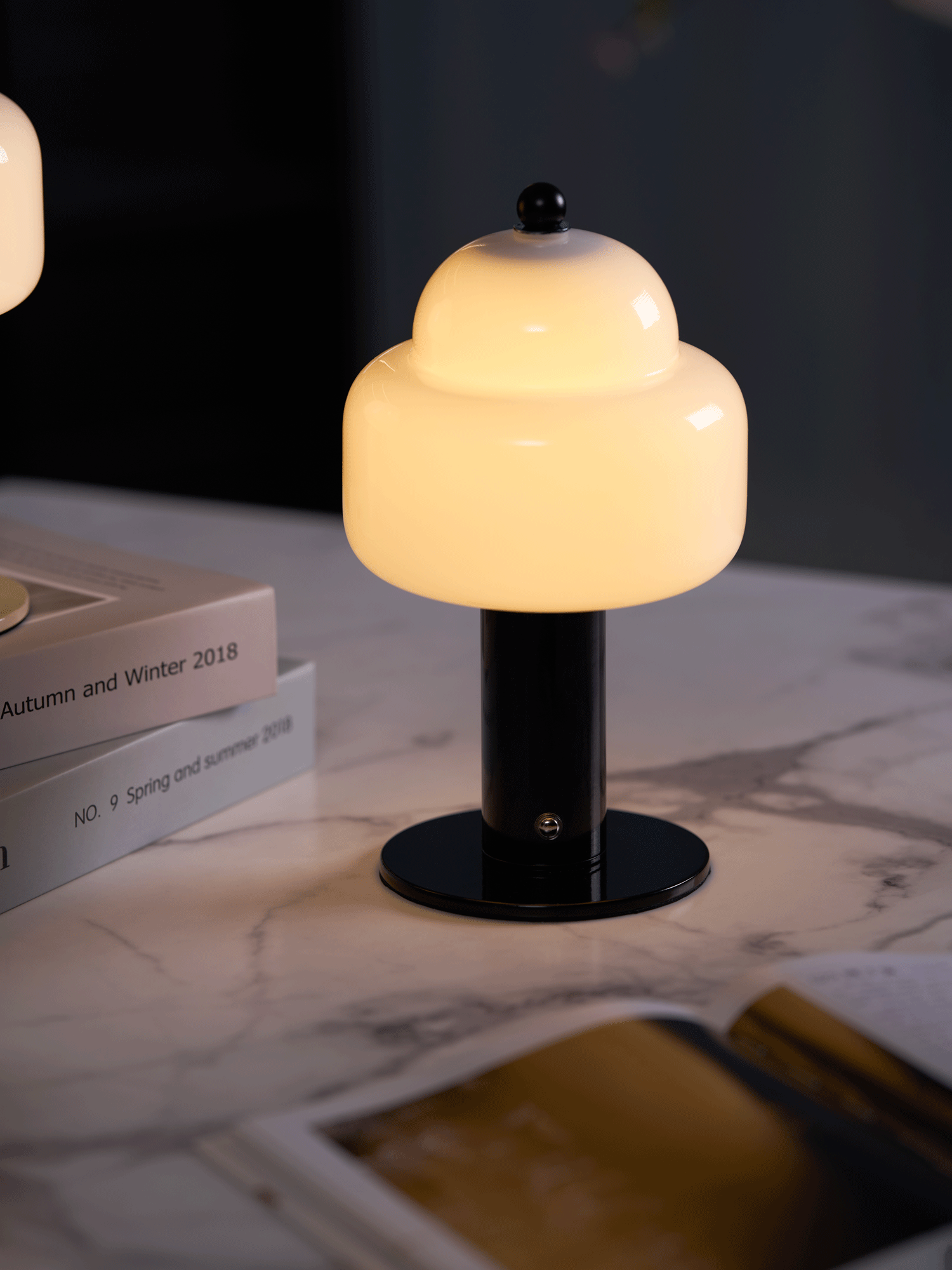 Cloud Dome Table Lamp - Blowlighting
