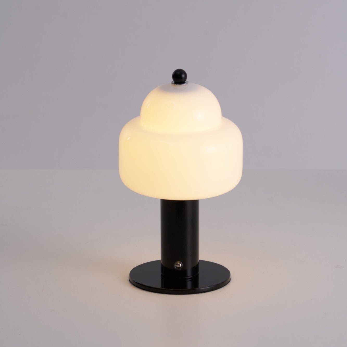 Cloud Dome Table Lamp - Blowlighting