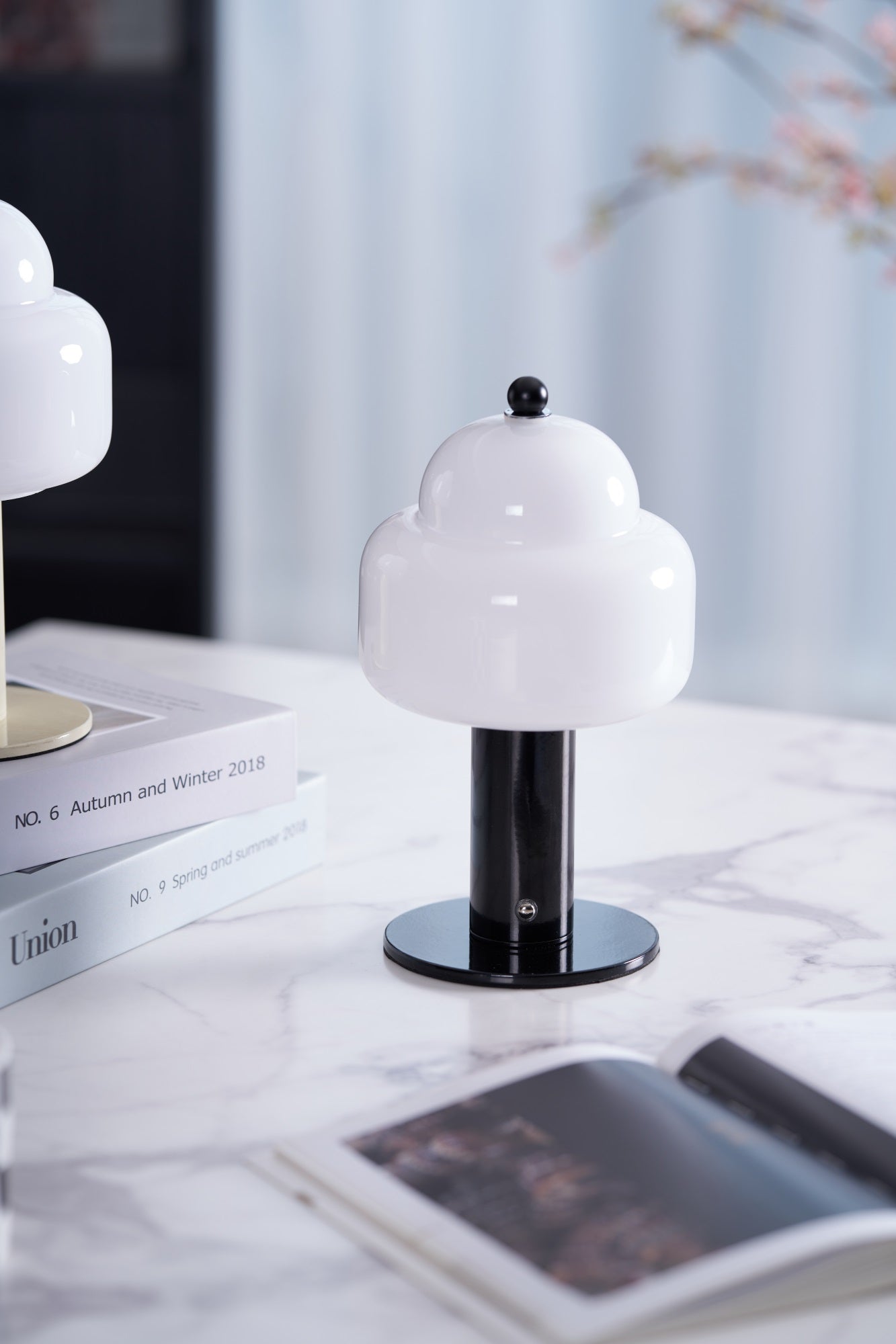 Cloud Dome Table Lamp - Blowlighting